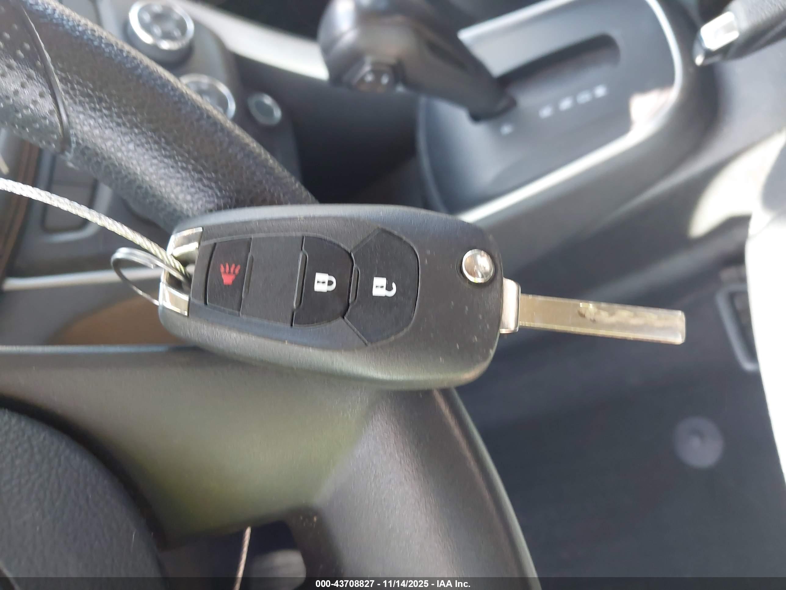 CHEVROLET TRAX image 11