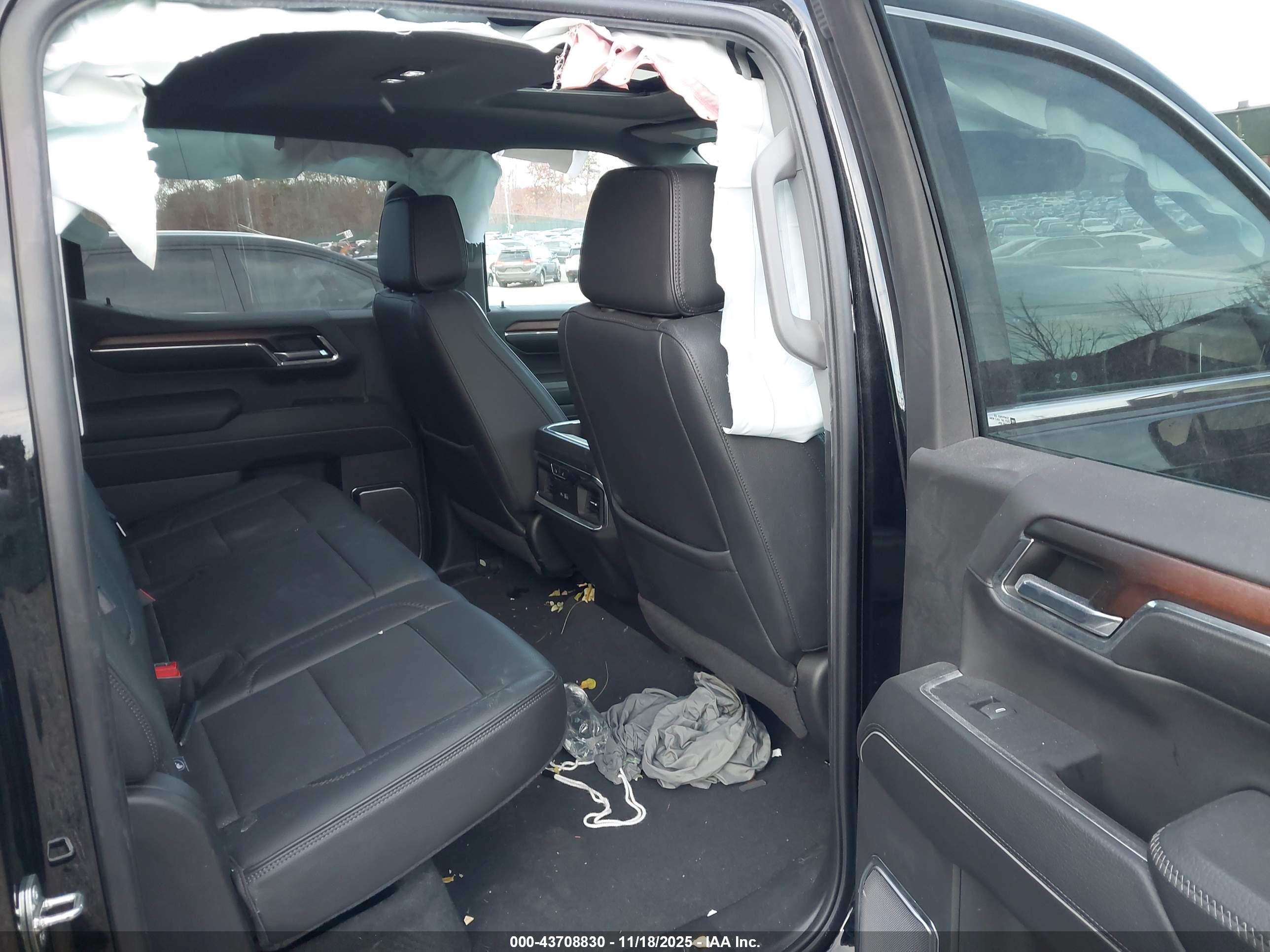 GMC SIERRA image 8