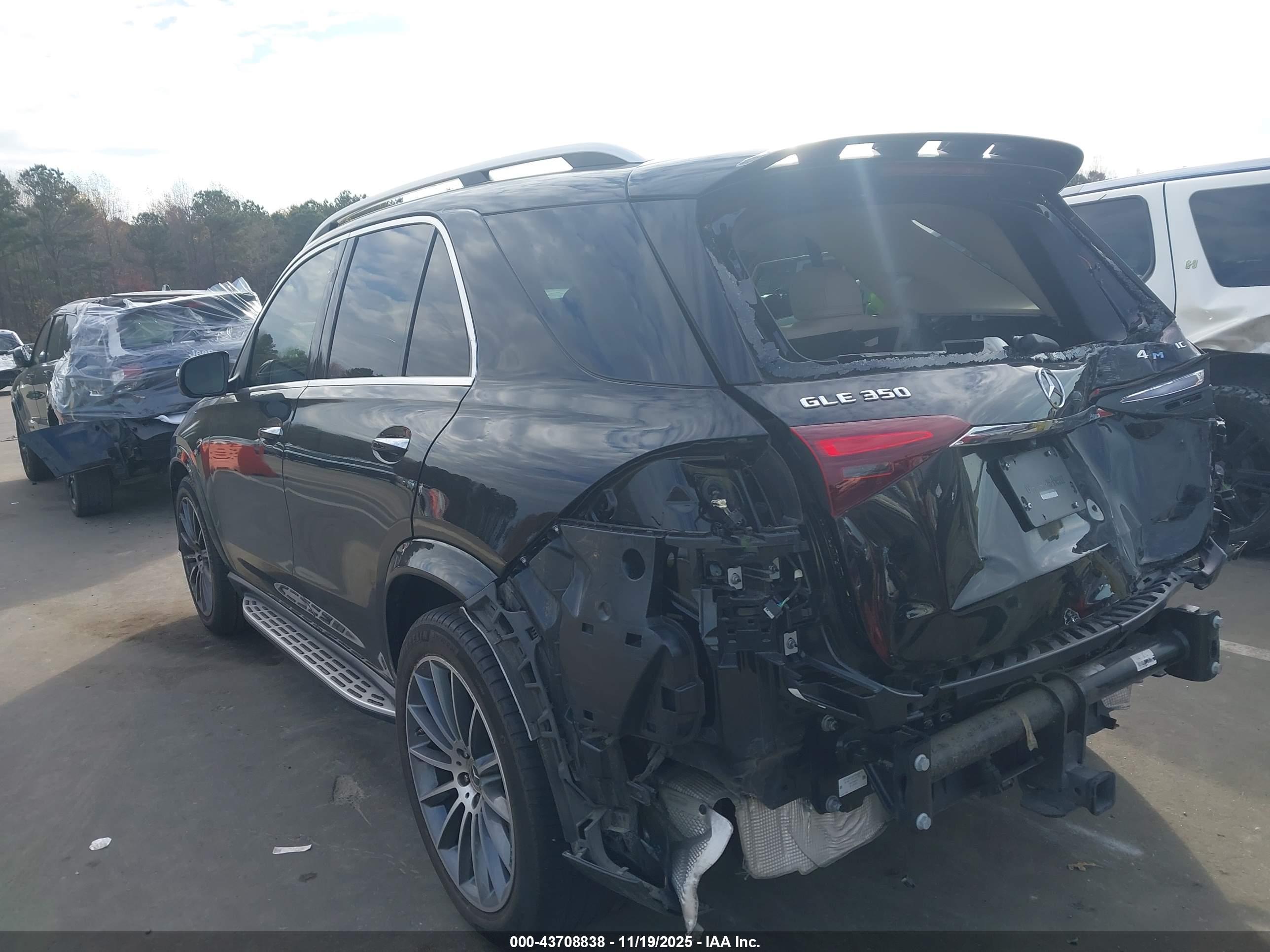 MERCEDES-BENZ GLE image 3
