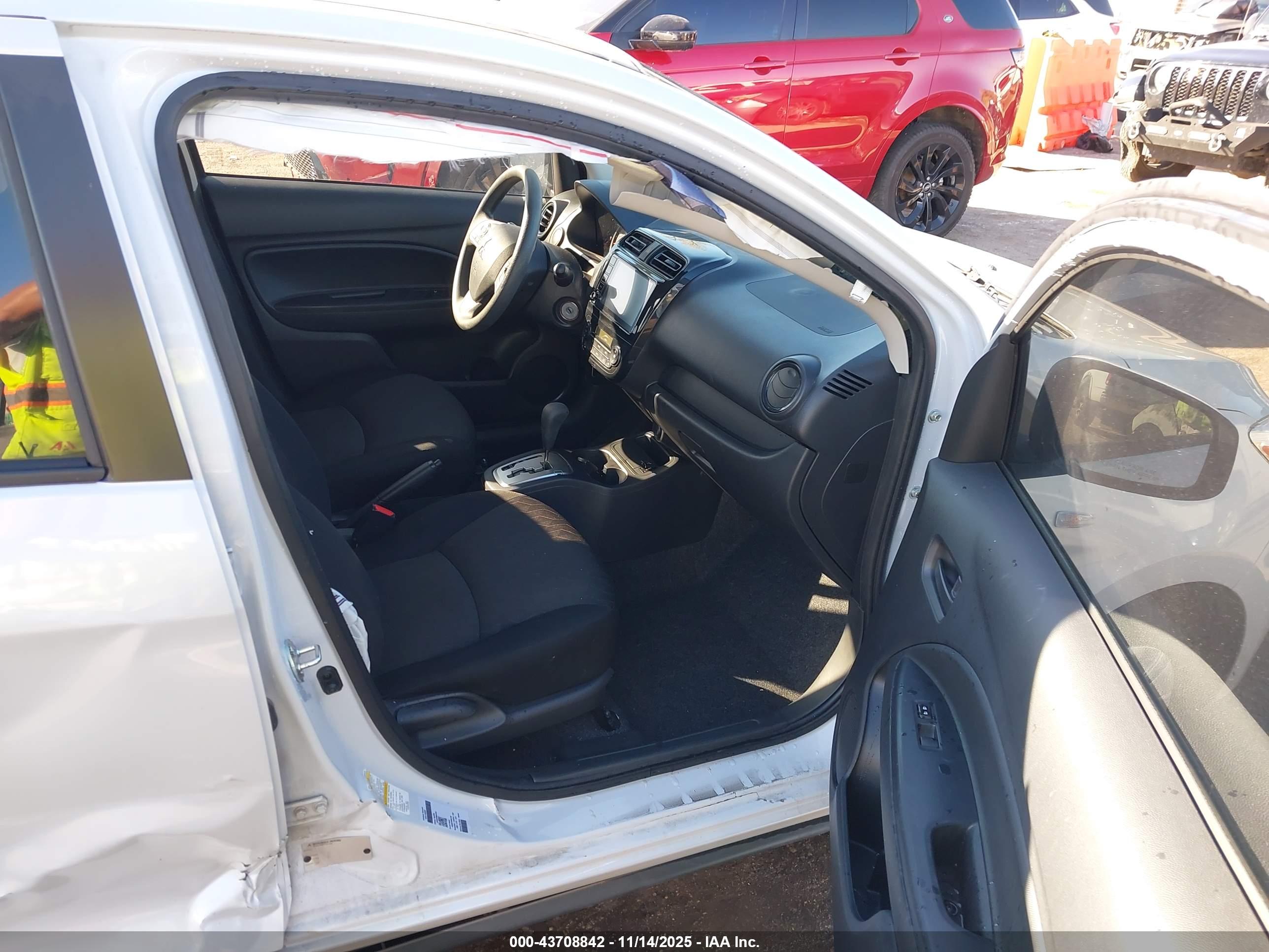 MITSUBISHI MIRAGE image 5