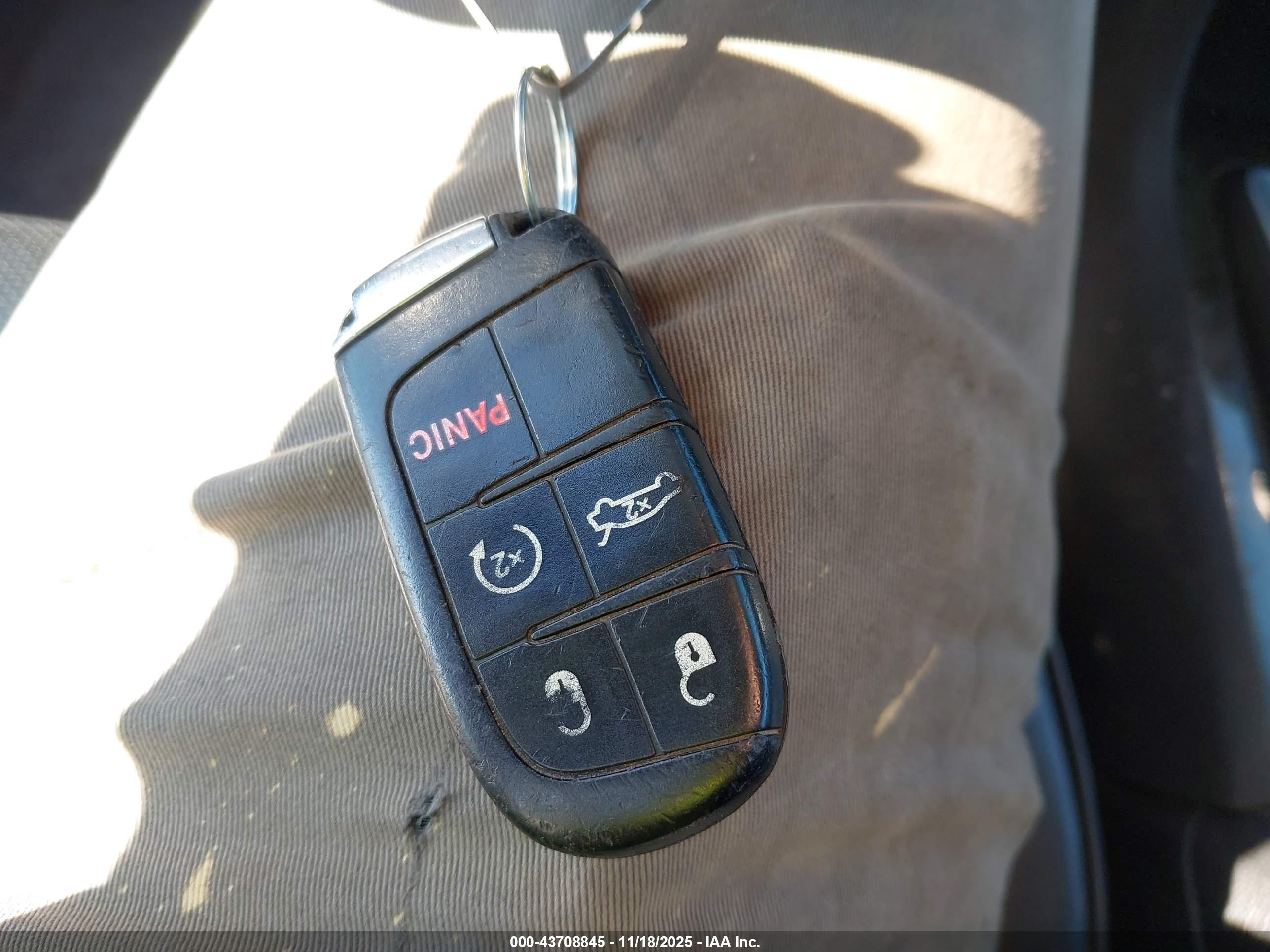CHRYSLER 300C image 11