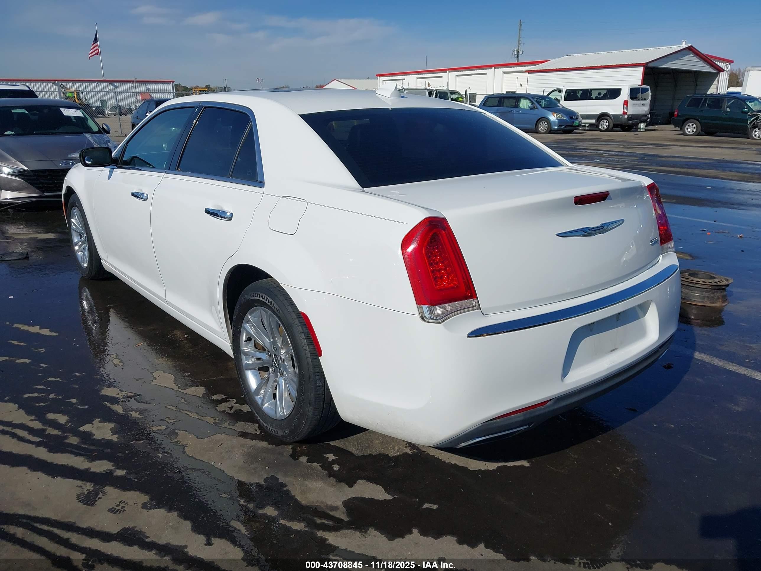 CHRYSLER 300C image 3