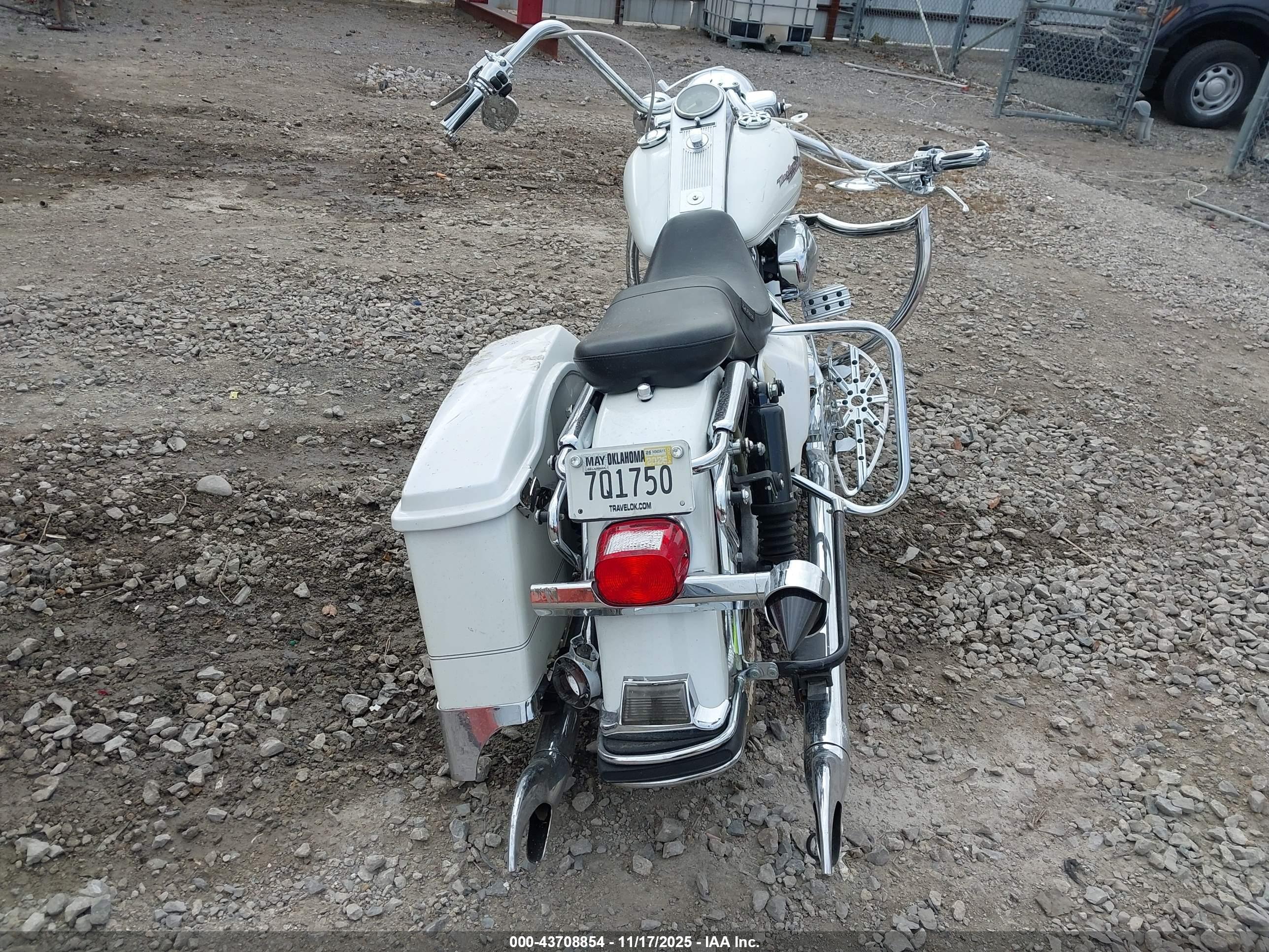 HARLEY-DAVIDSON FLHRI image 6