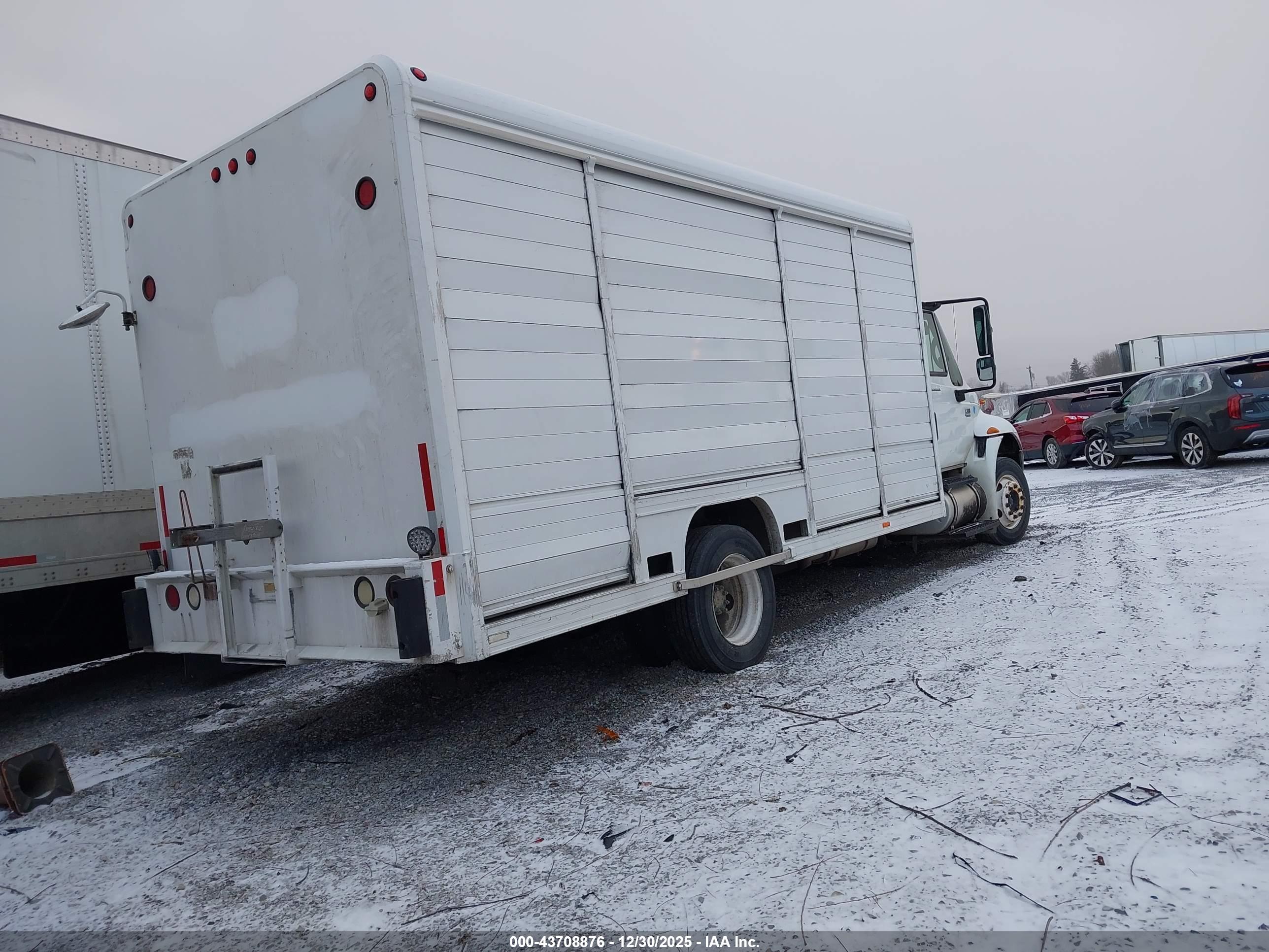 INTERNATIONAL 4000 image 4