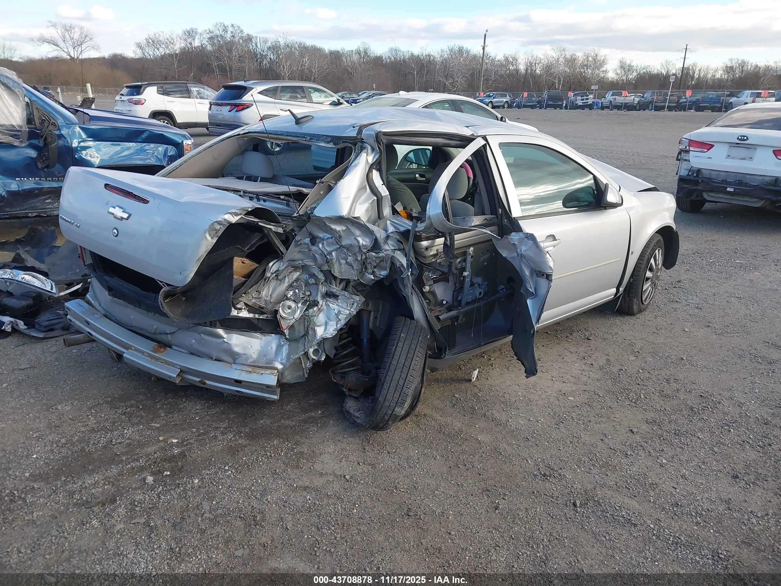 CHEVROLET COBALT image 4