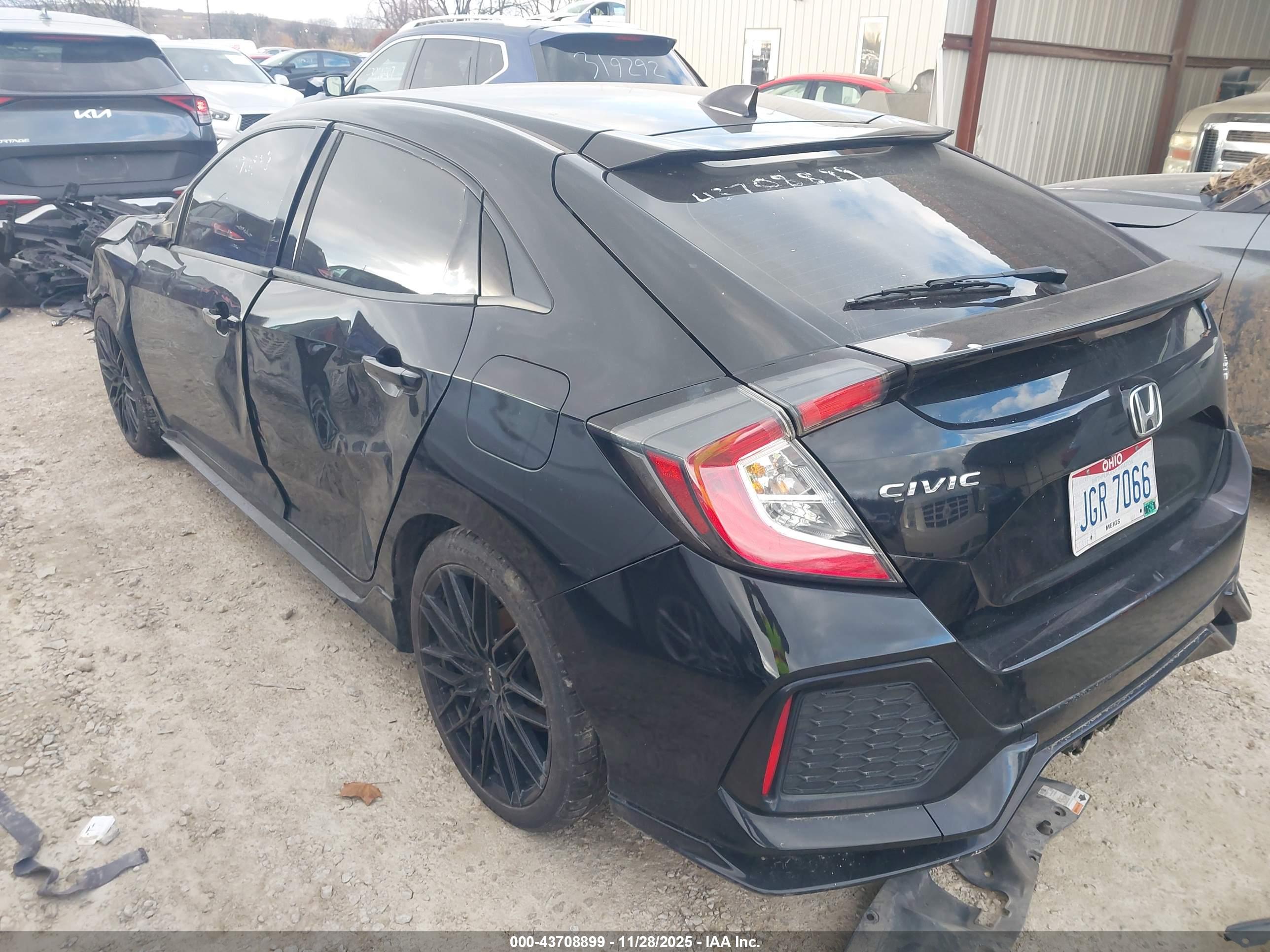 HONDA CIVIC image 3