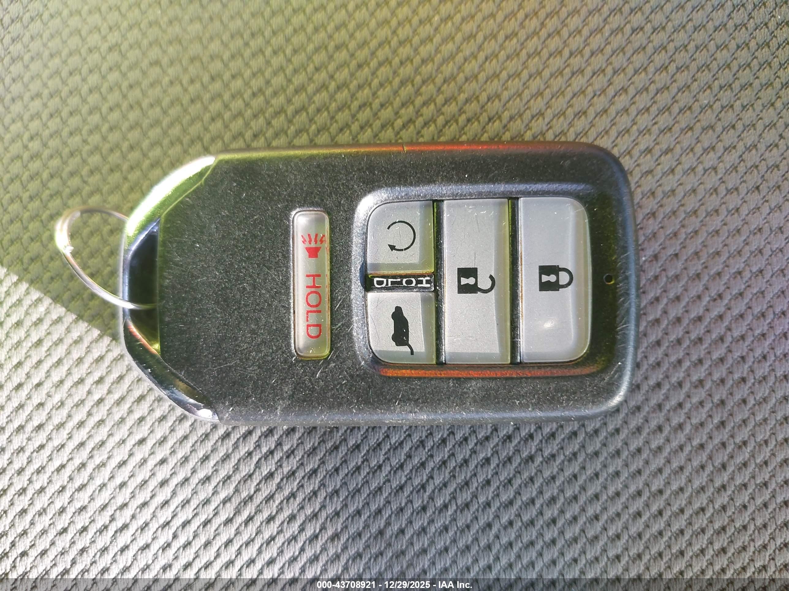 HONDA CR-V image 11