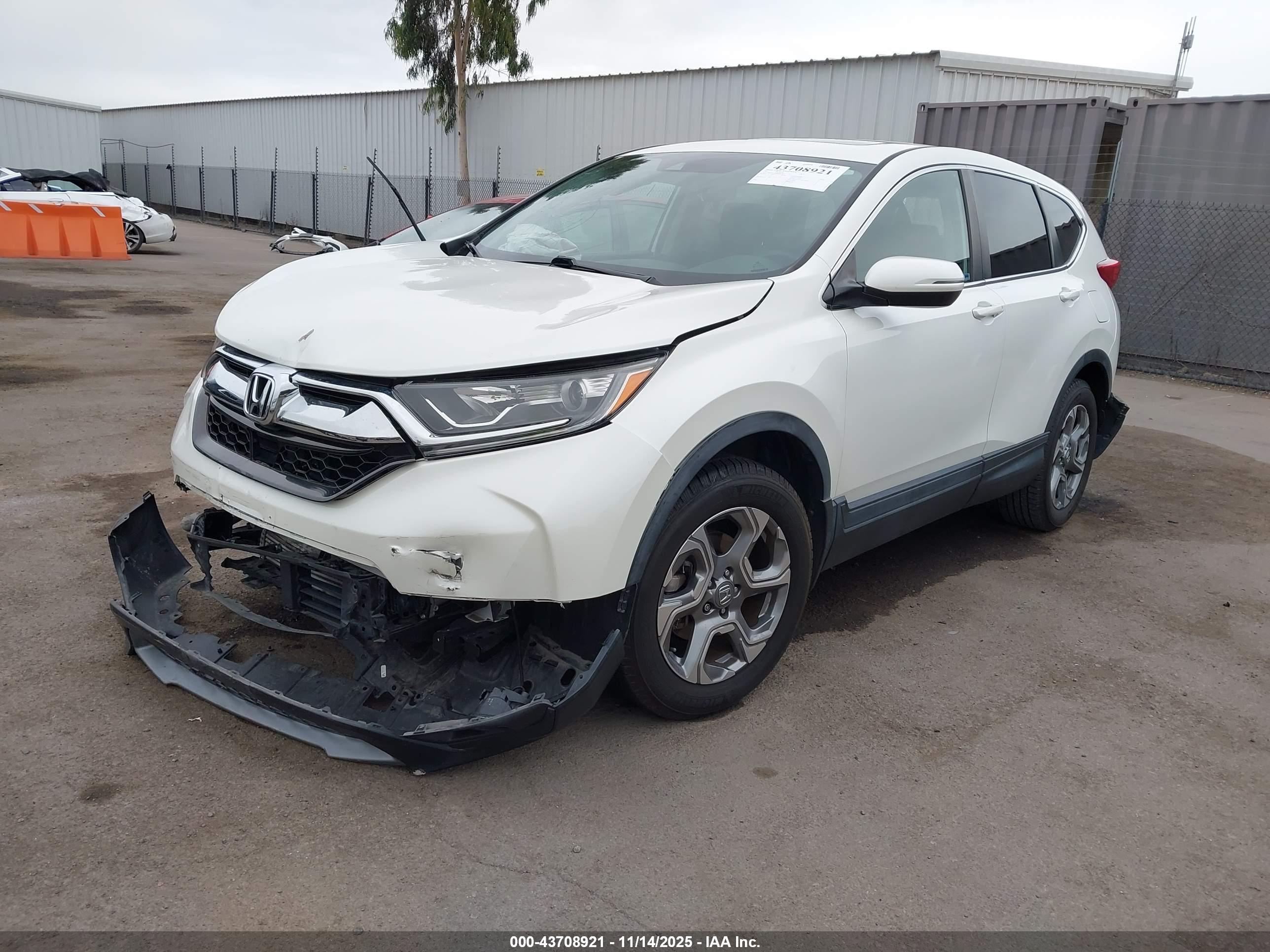 HONDA CR-V image 2