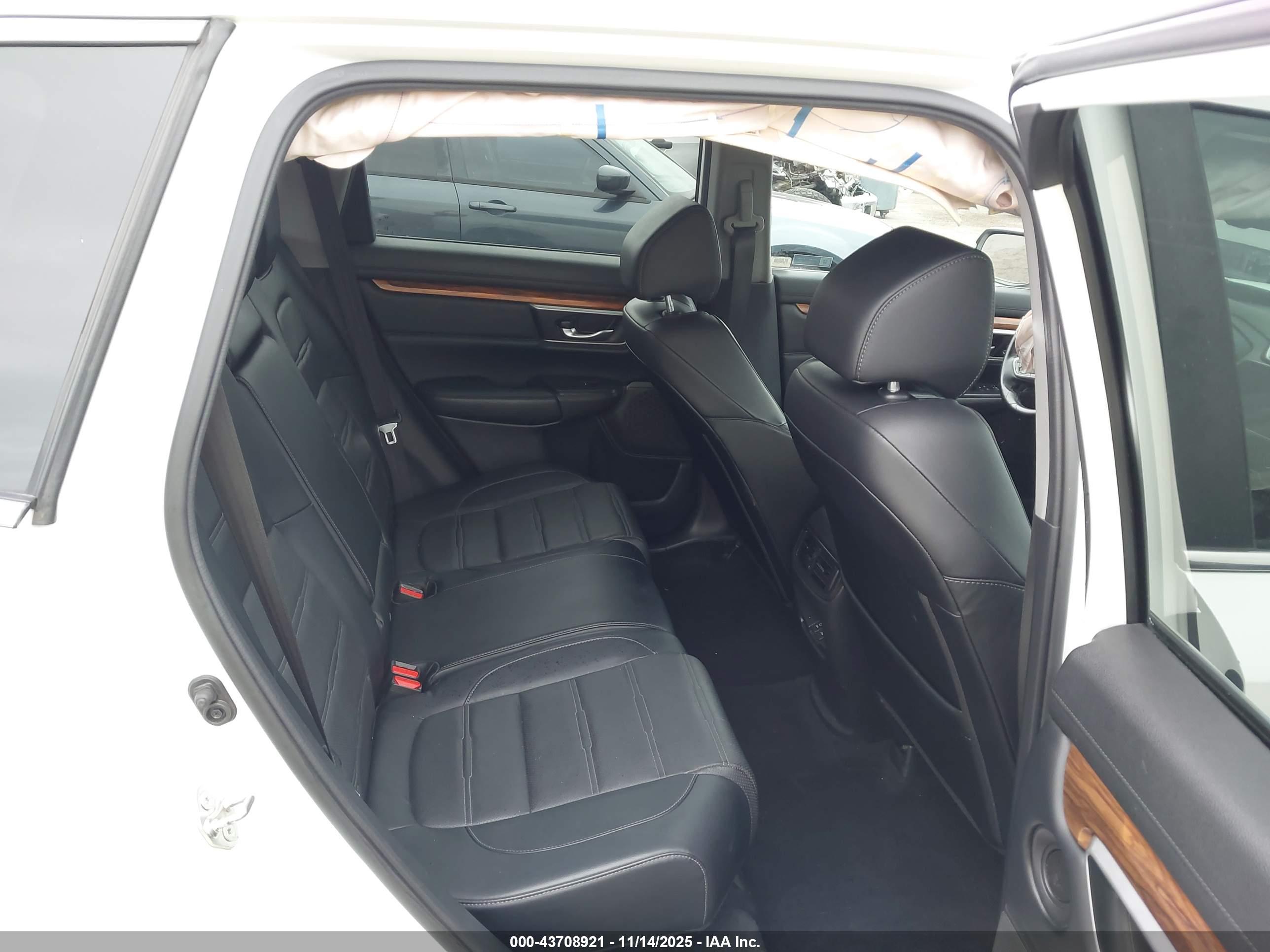 HONDA CR-V image 8