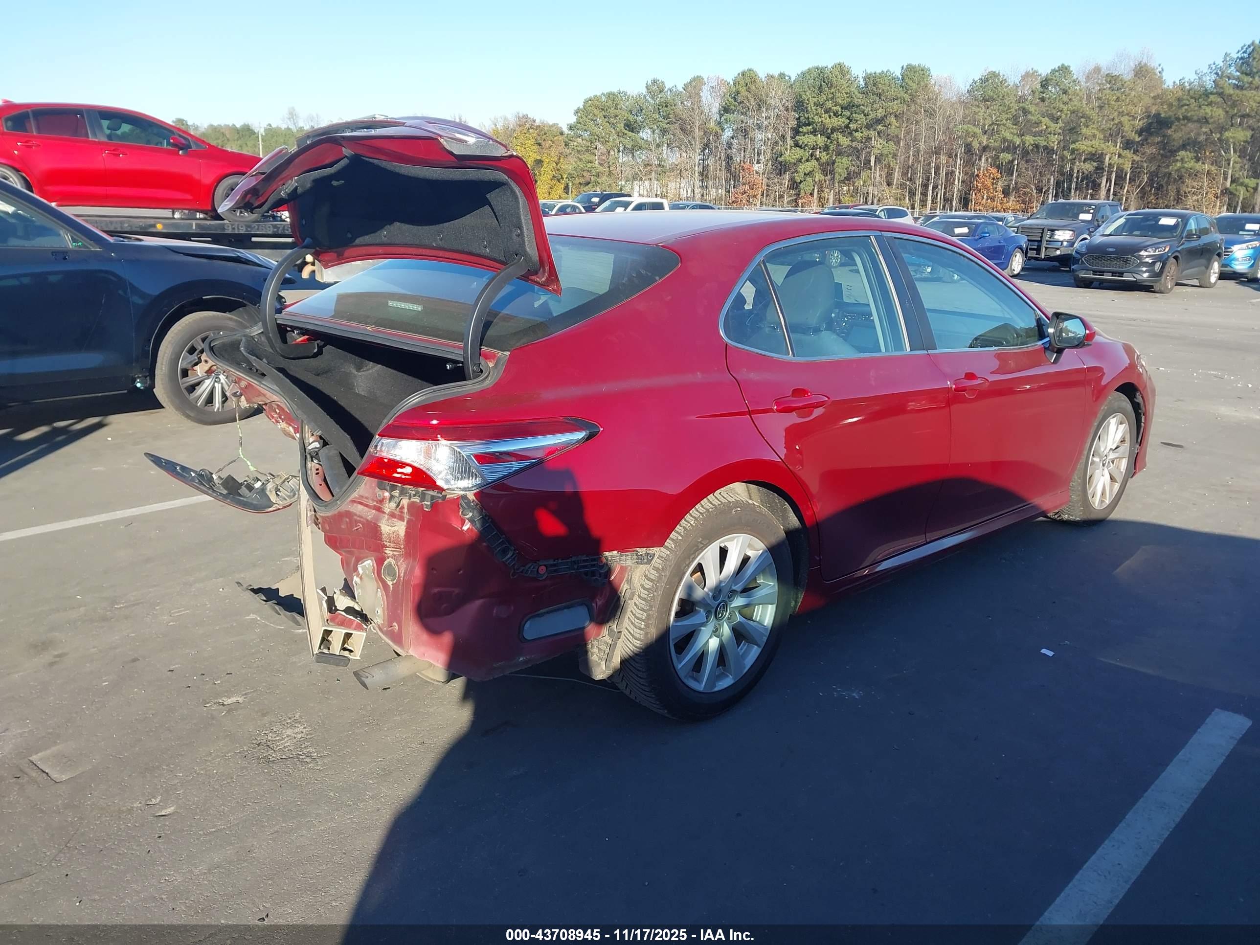 TOYOTA CAMRY image 4