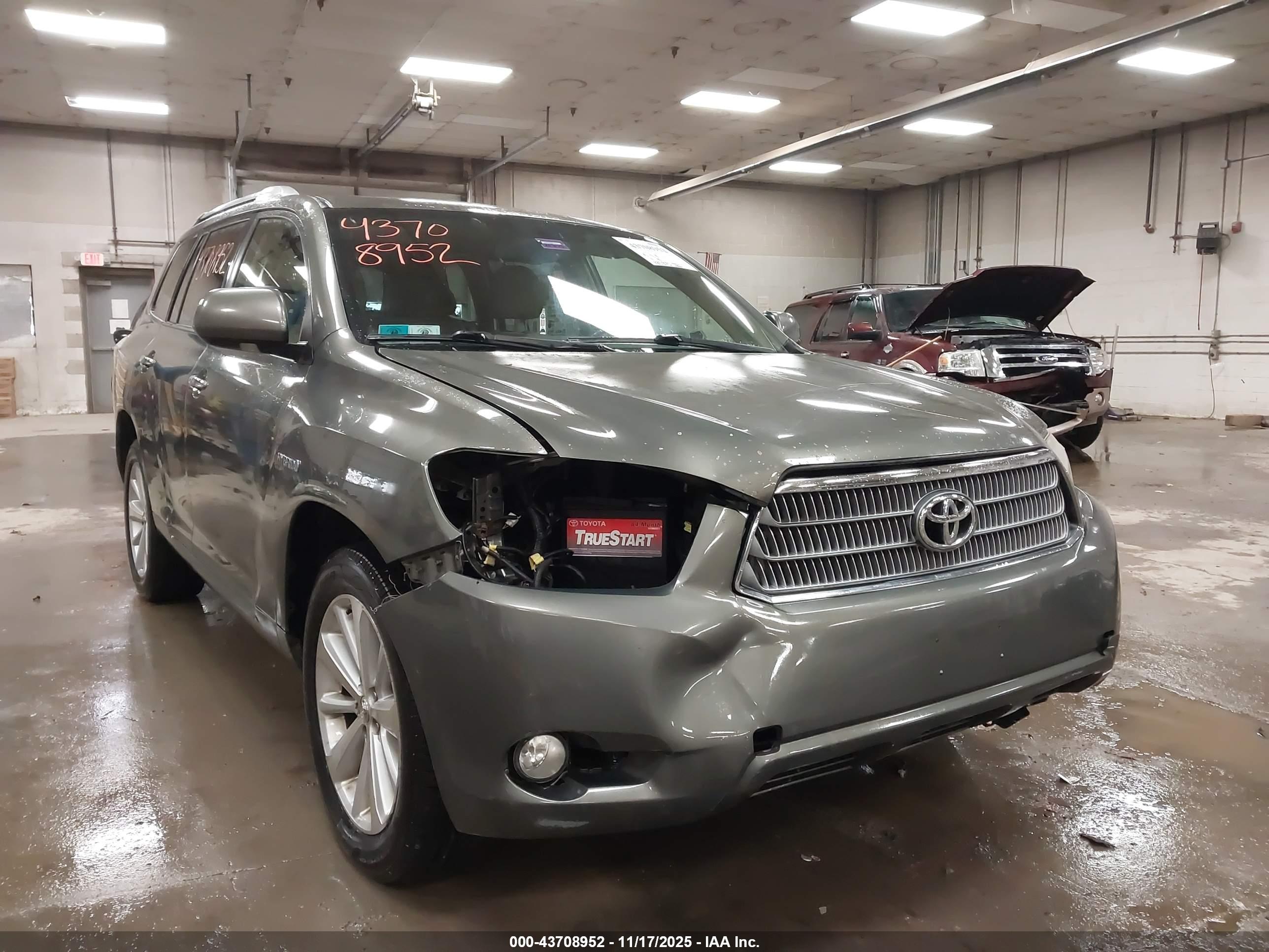 TOYOTA HIGHLANDER image 6