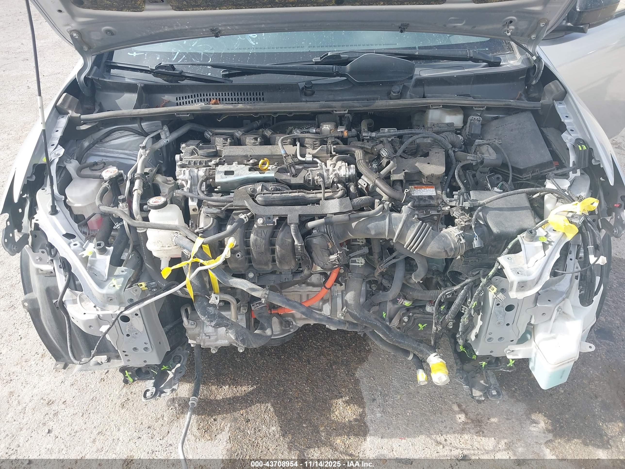 TOYOTA PRIUS image 10