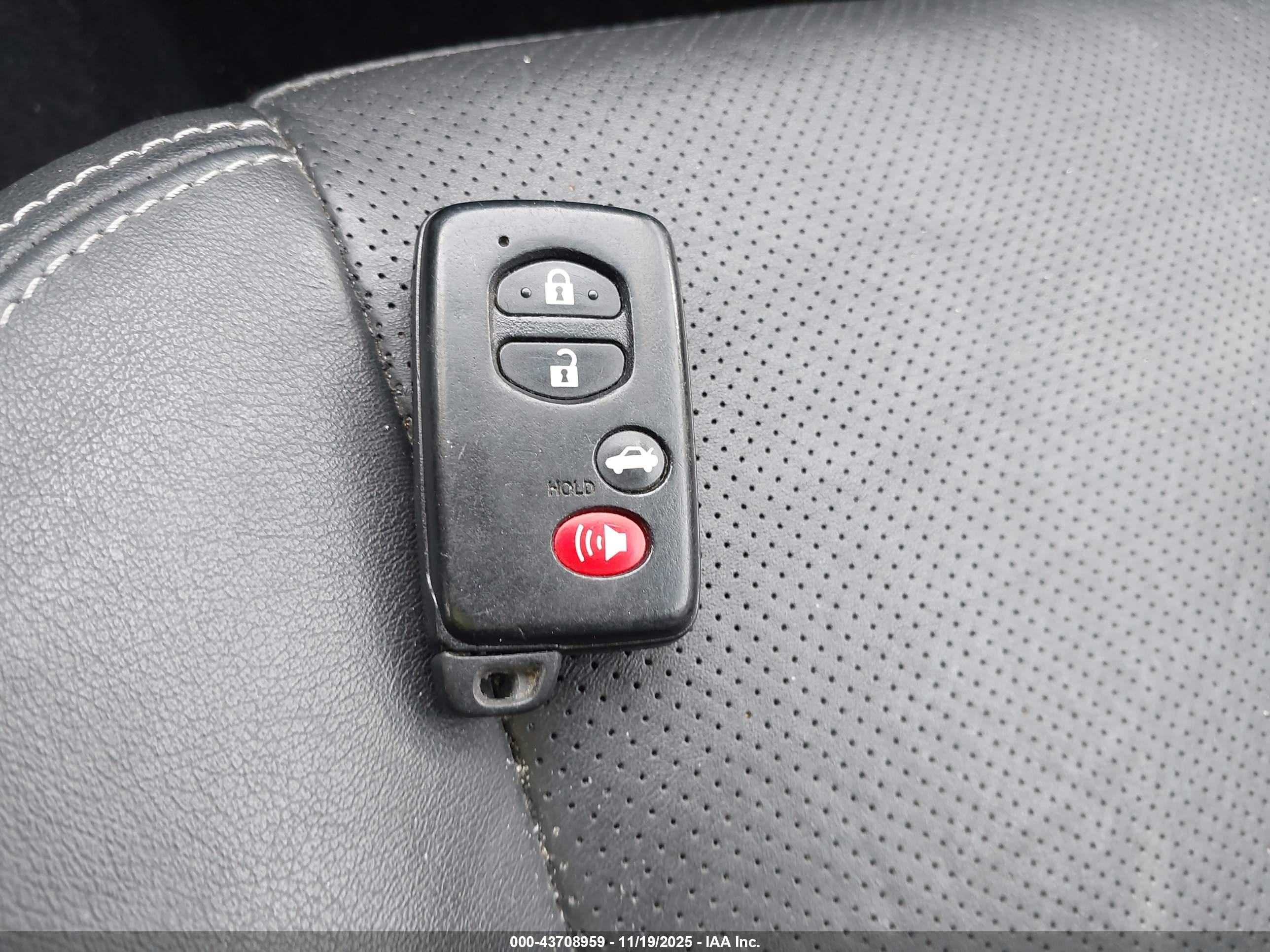 SUBARU FORESTER image 11