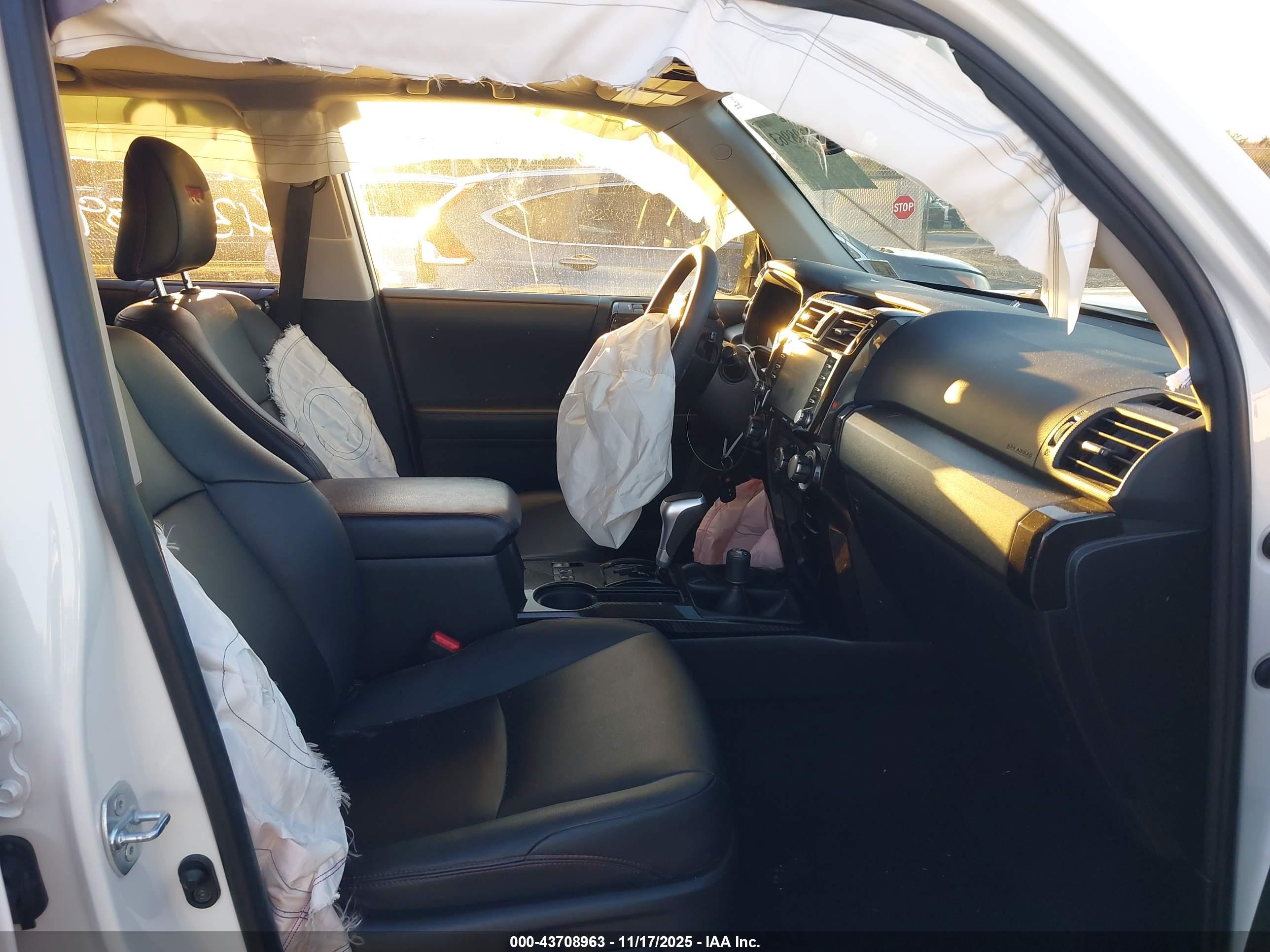 TOYOTA 4RUNNER image 5