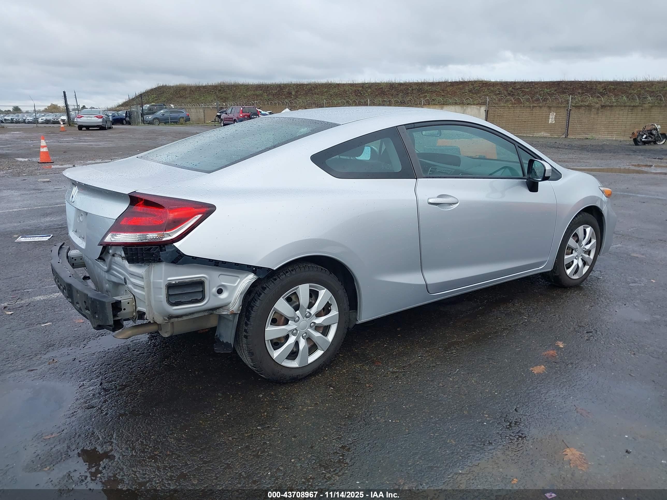 HONDA CIVIC image 4