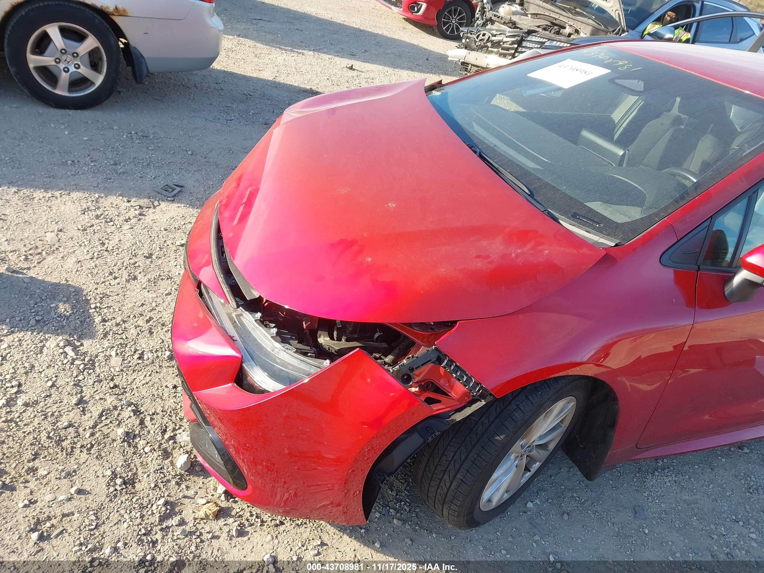TOYOTA COROLLA image 6