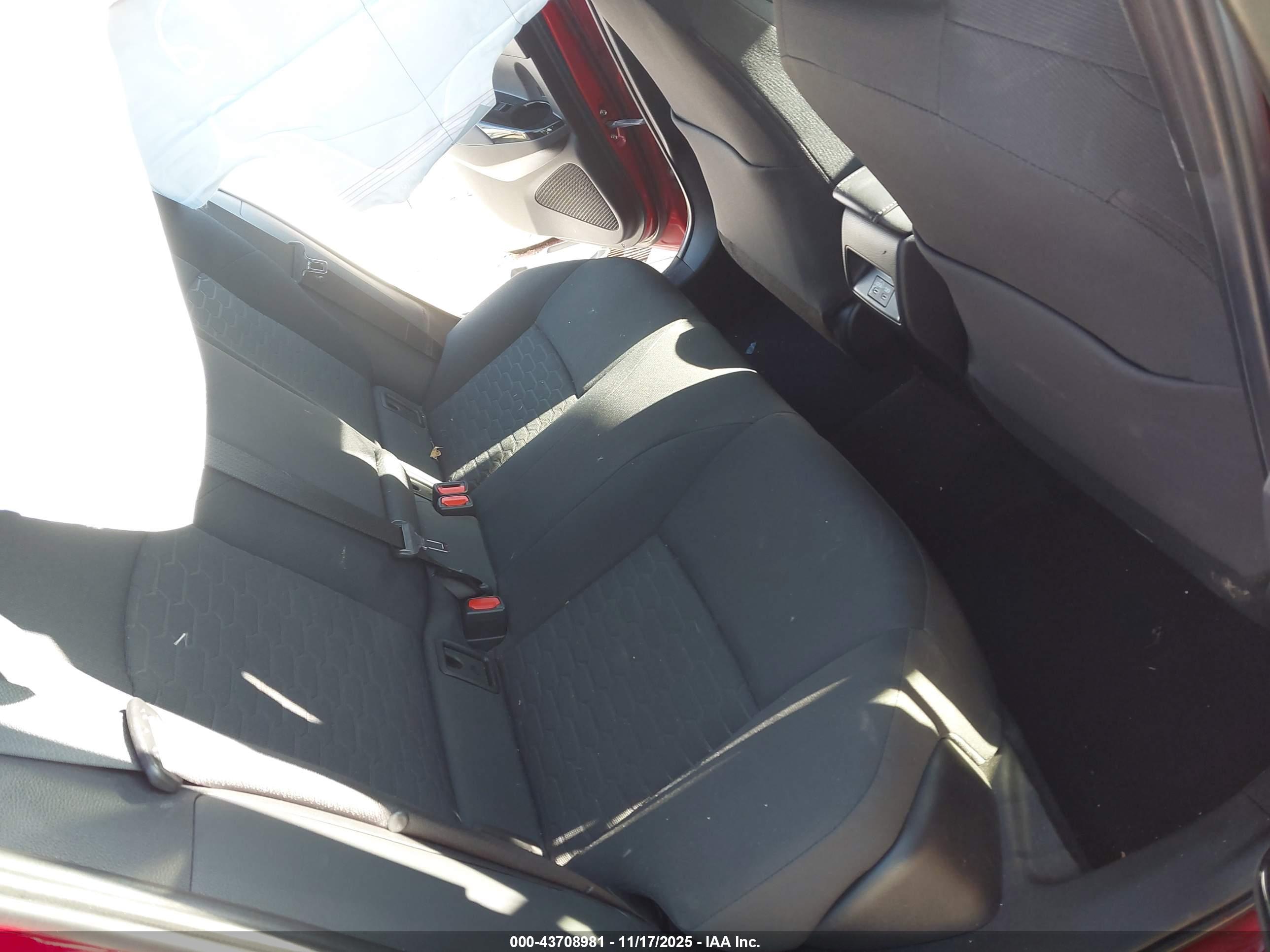 TOYOTA COROLLA image 8