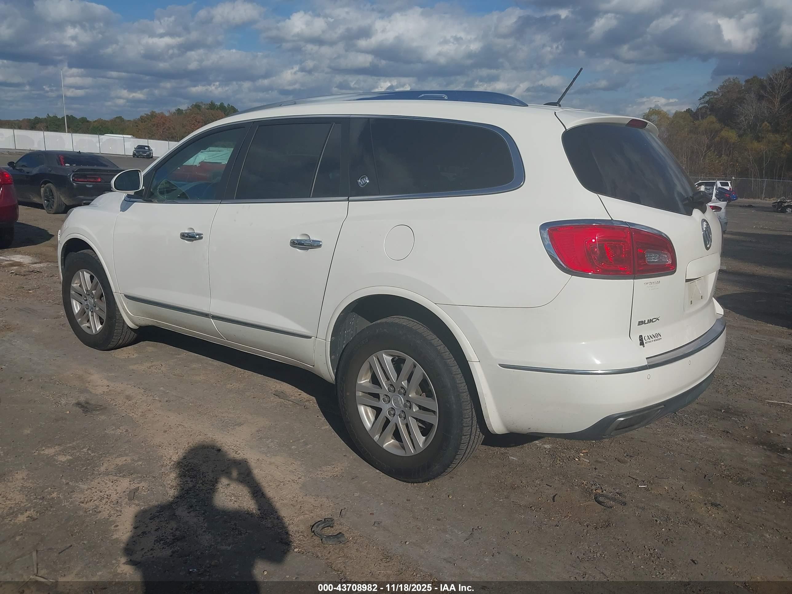 BUICK ENCLAVE image 3