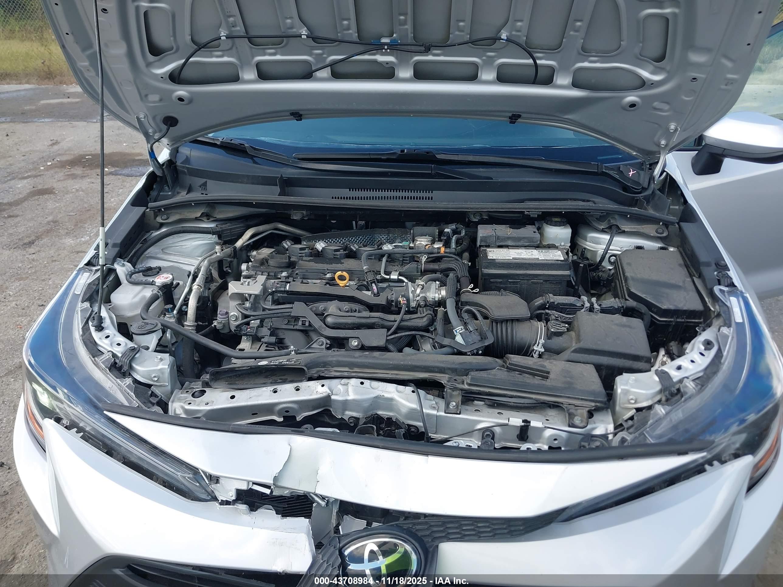 TOYOTA COROLLA image 10