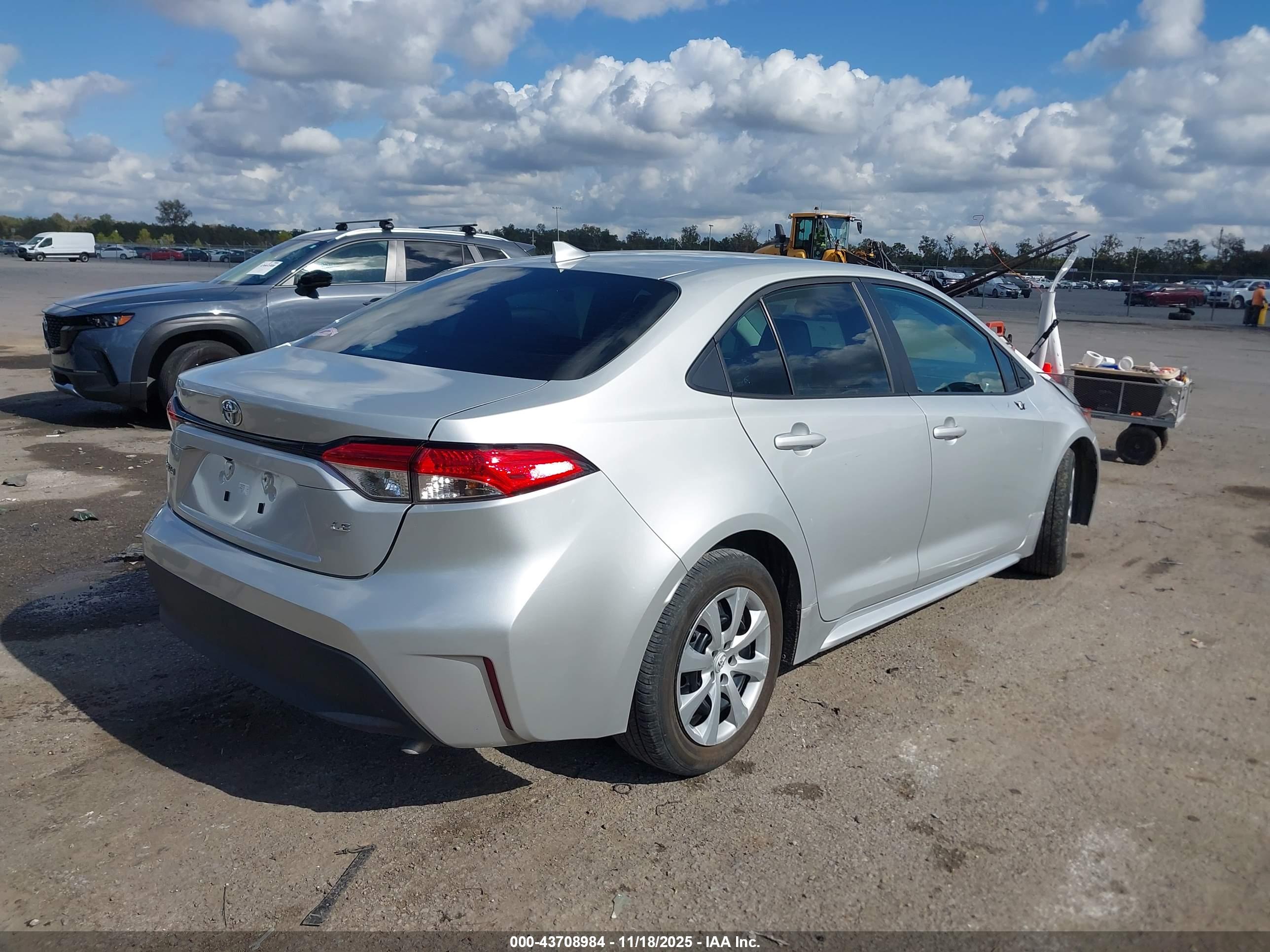 TOYOTA COROLLA image 4