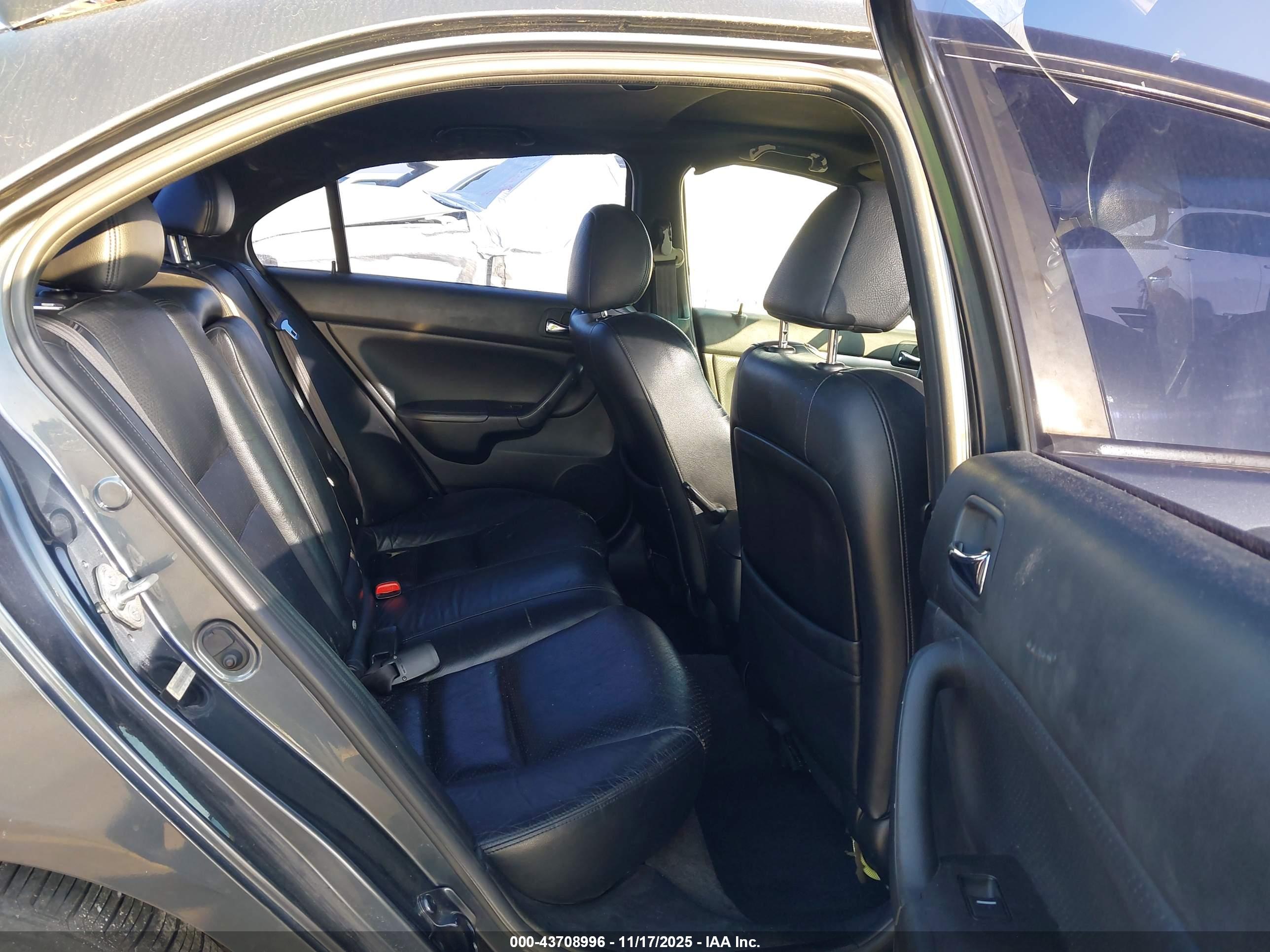 ACURA TSX image 8