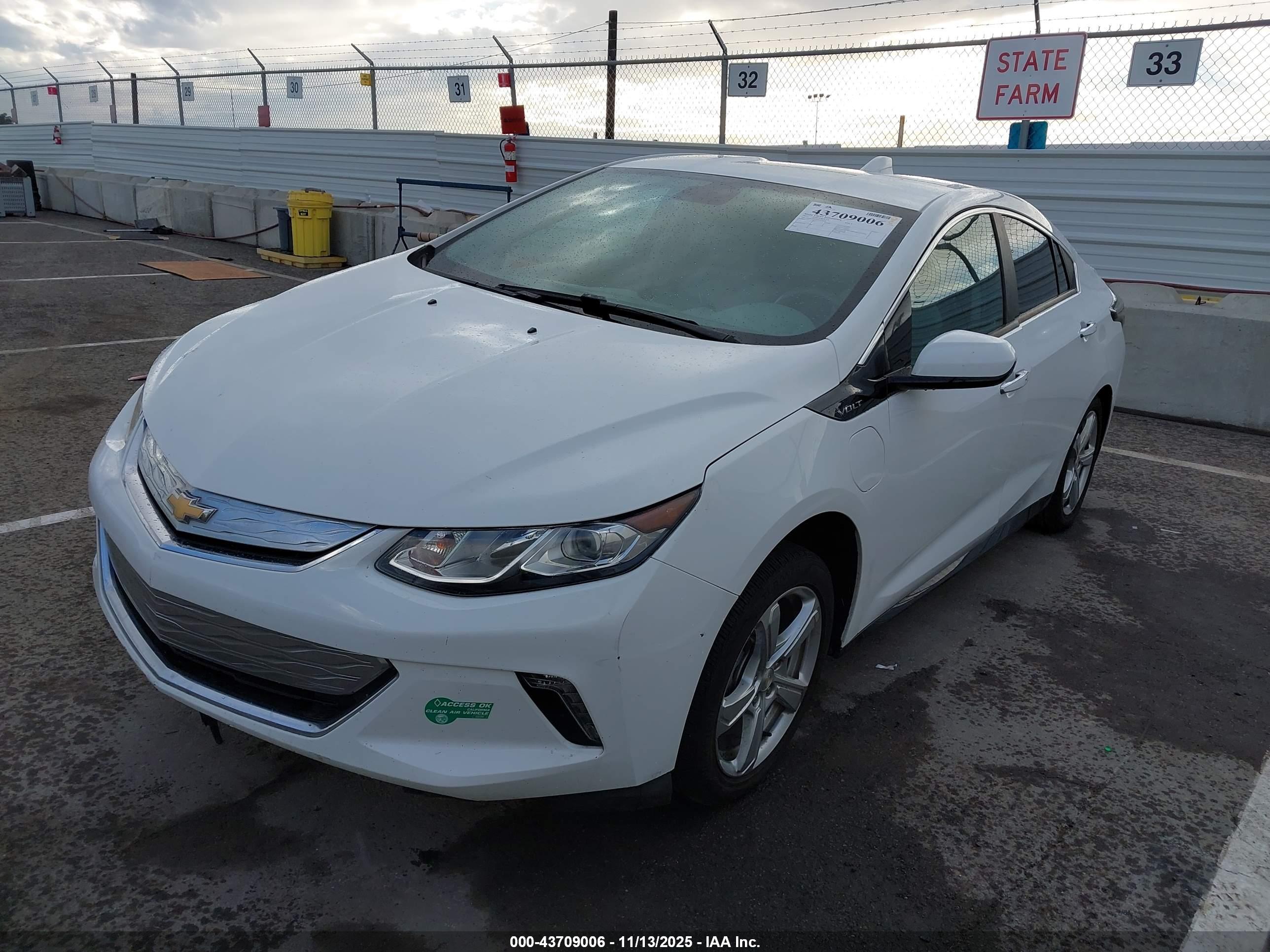 CHEVROLET VOLT image 2