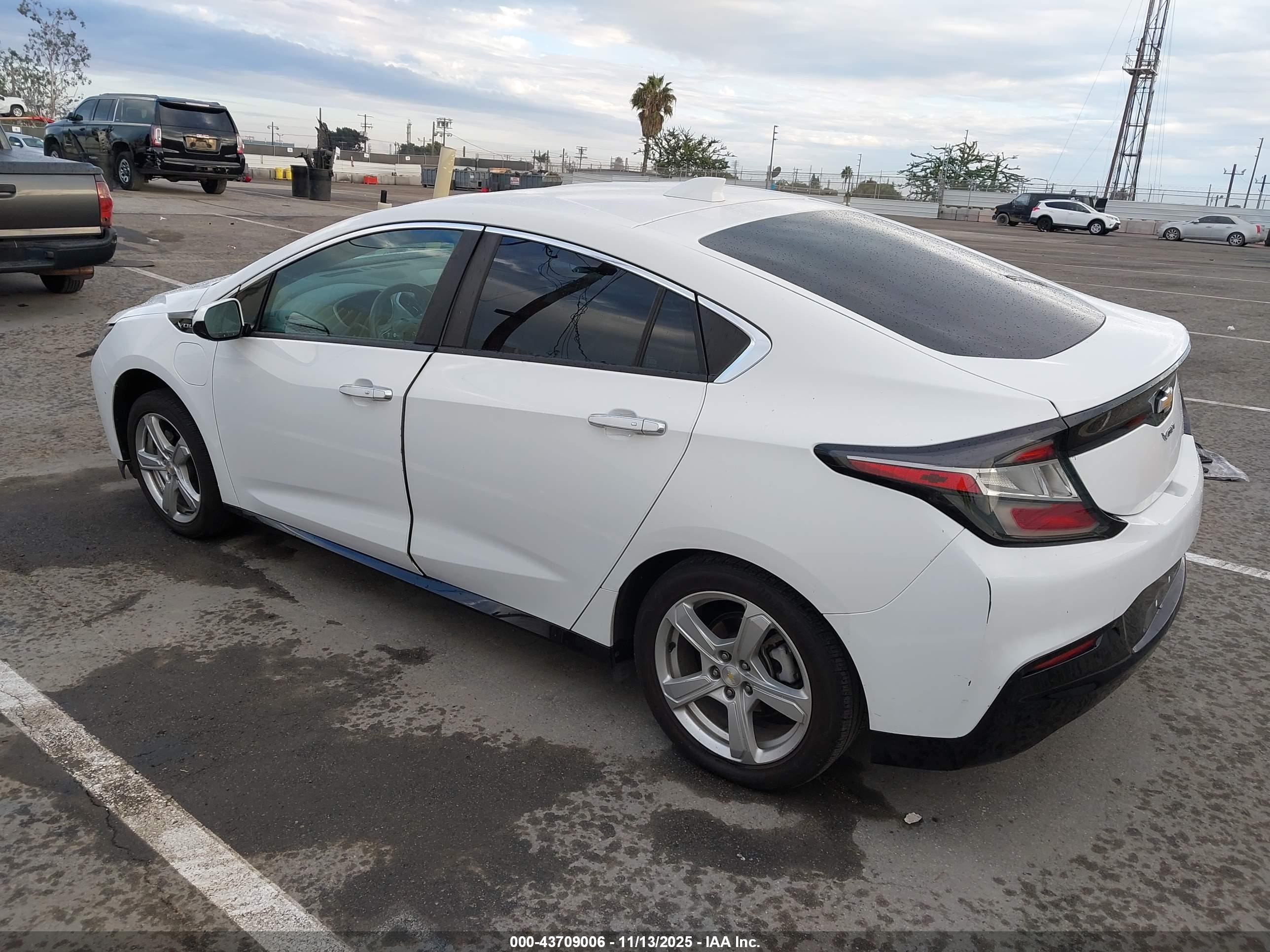 CHEVROLET VOLT image 3