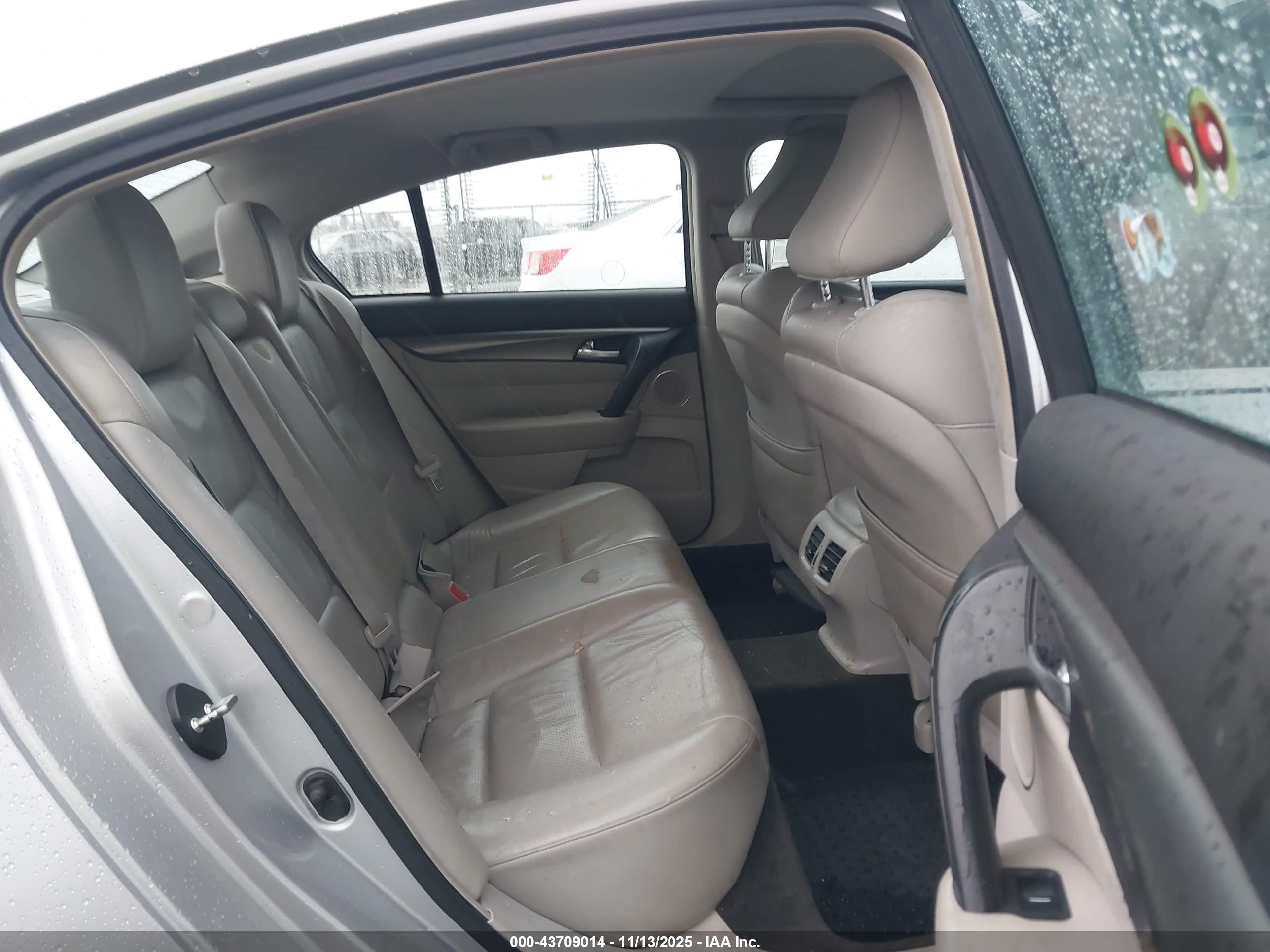 ACURA TL image 8