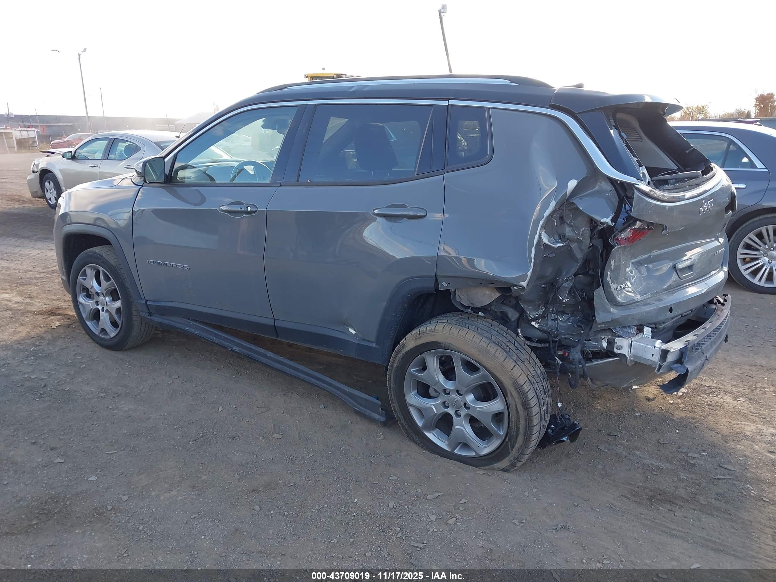 JEEP COMPASS image 3