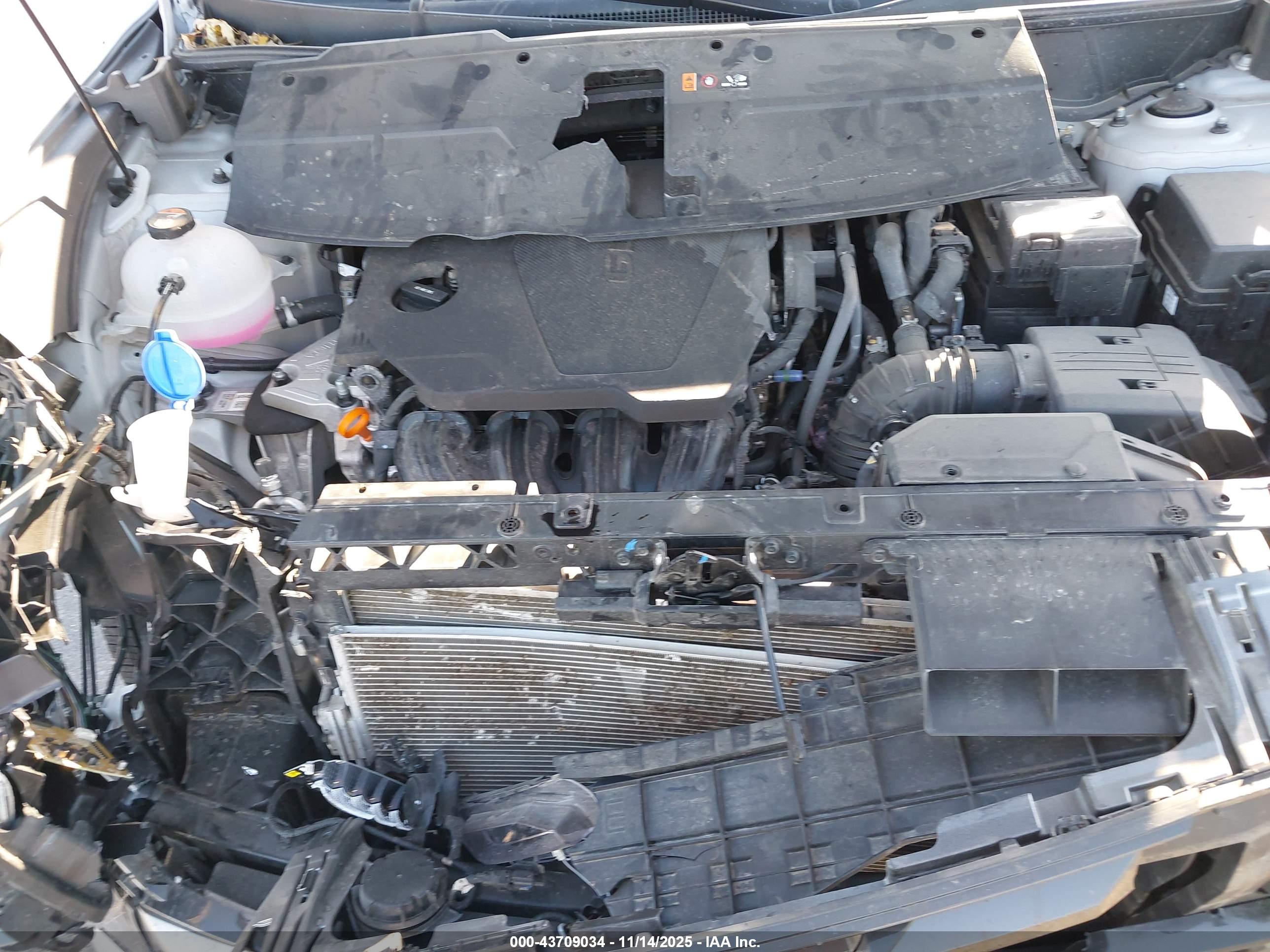 HYUNDAI TUCSON image 10