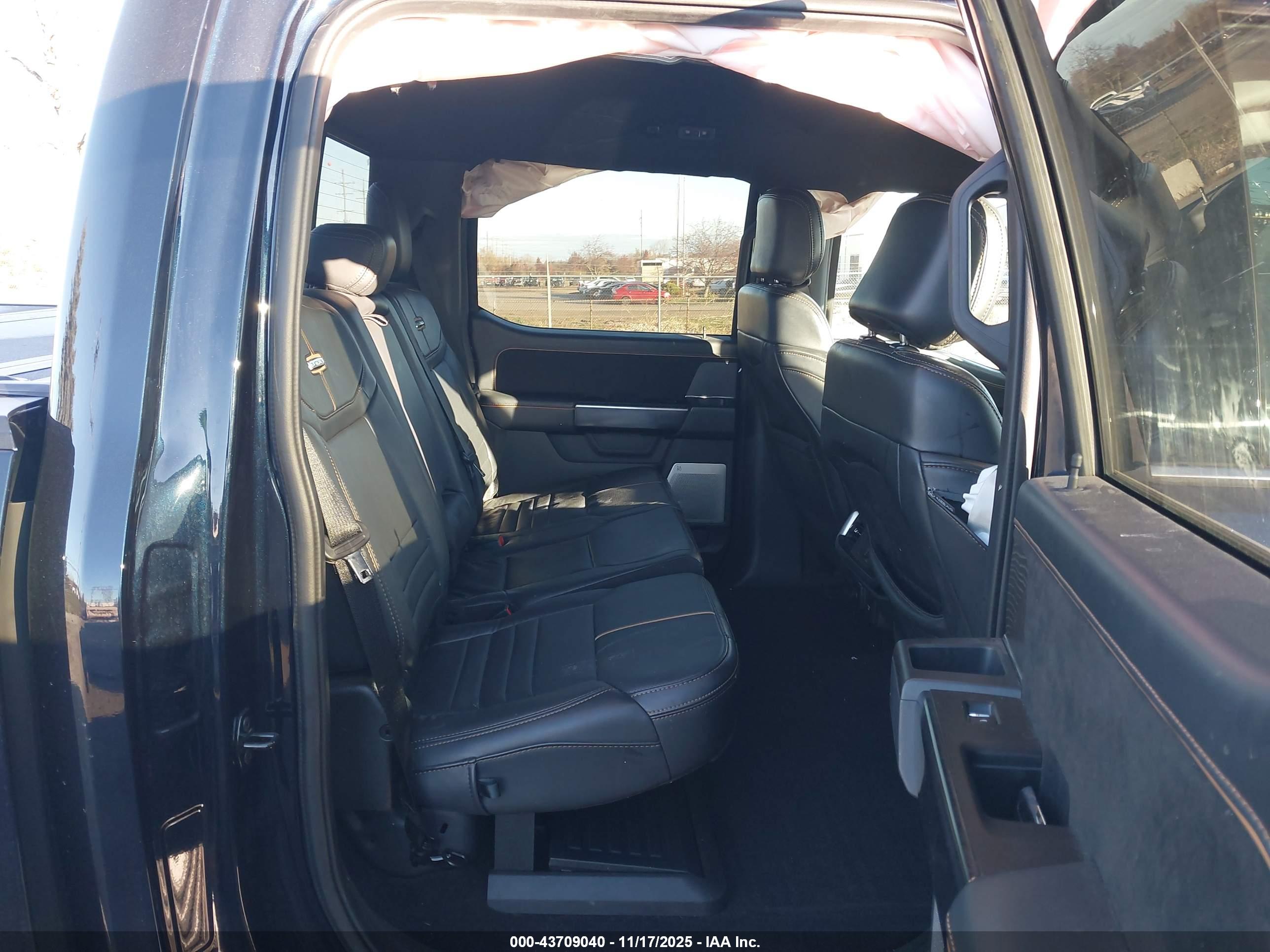 FORD F-150 image 8
