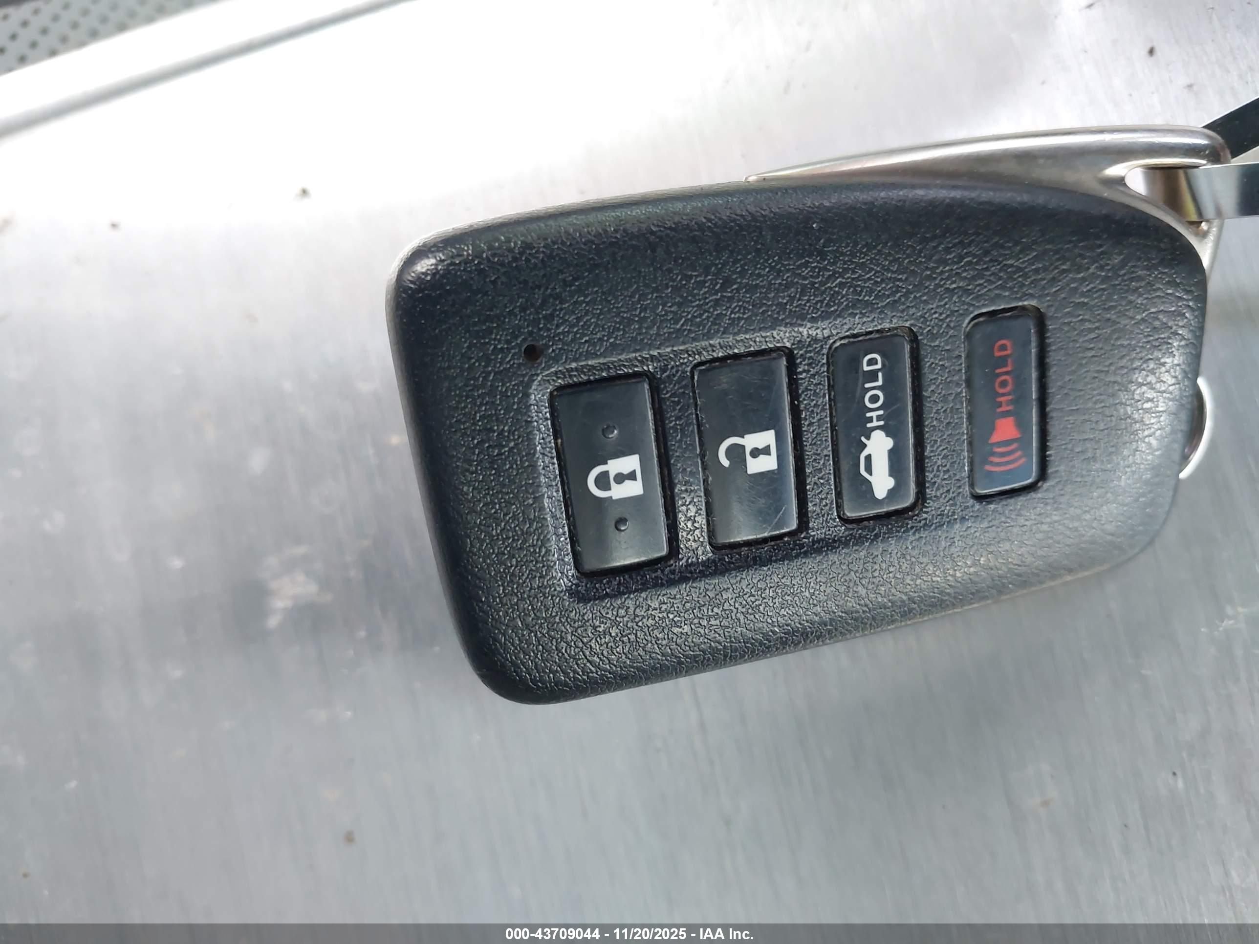 LEXUS GS image 11