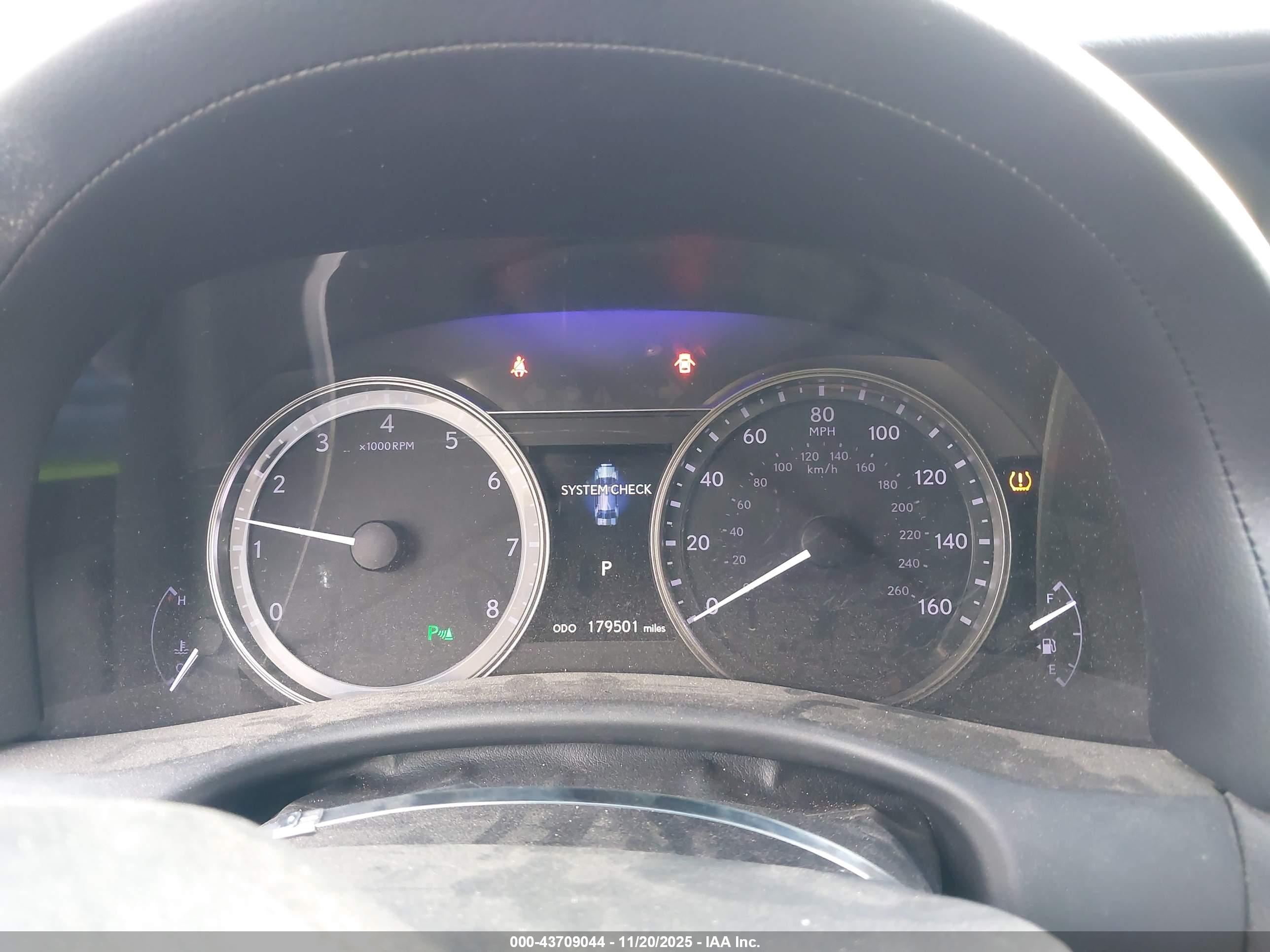LEXUS GS image 7