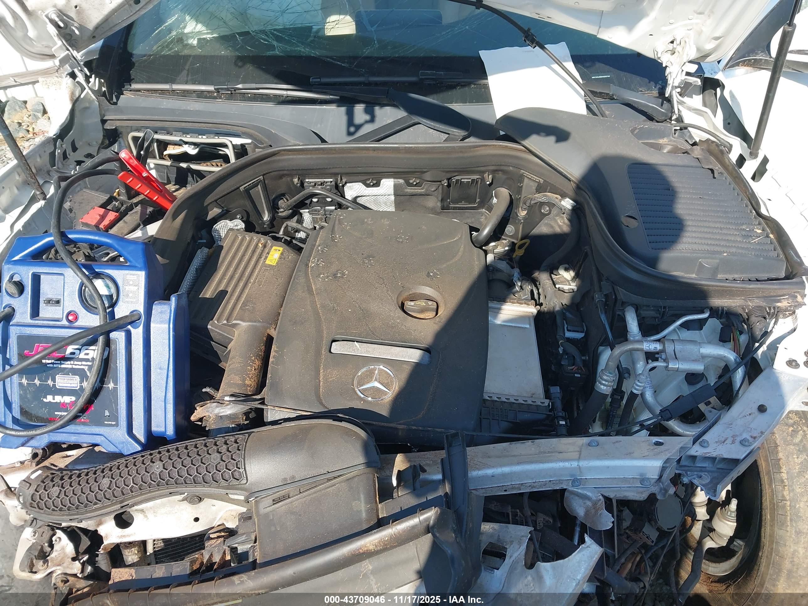 MERCEDES-BENZ GLC image 10
