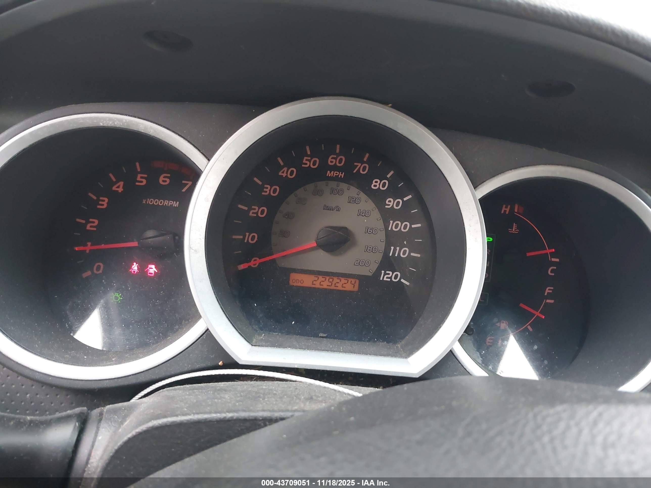 TOYOTA TACOMA image 7