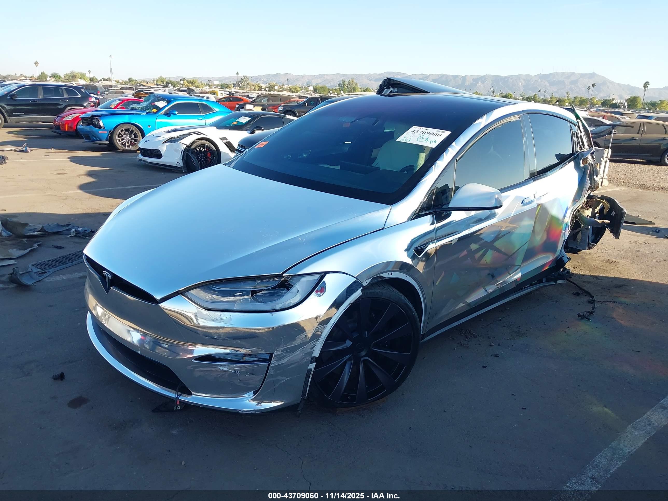 TESLA MODEL image 2