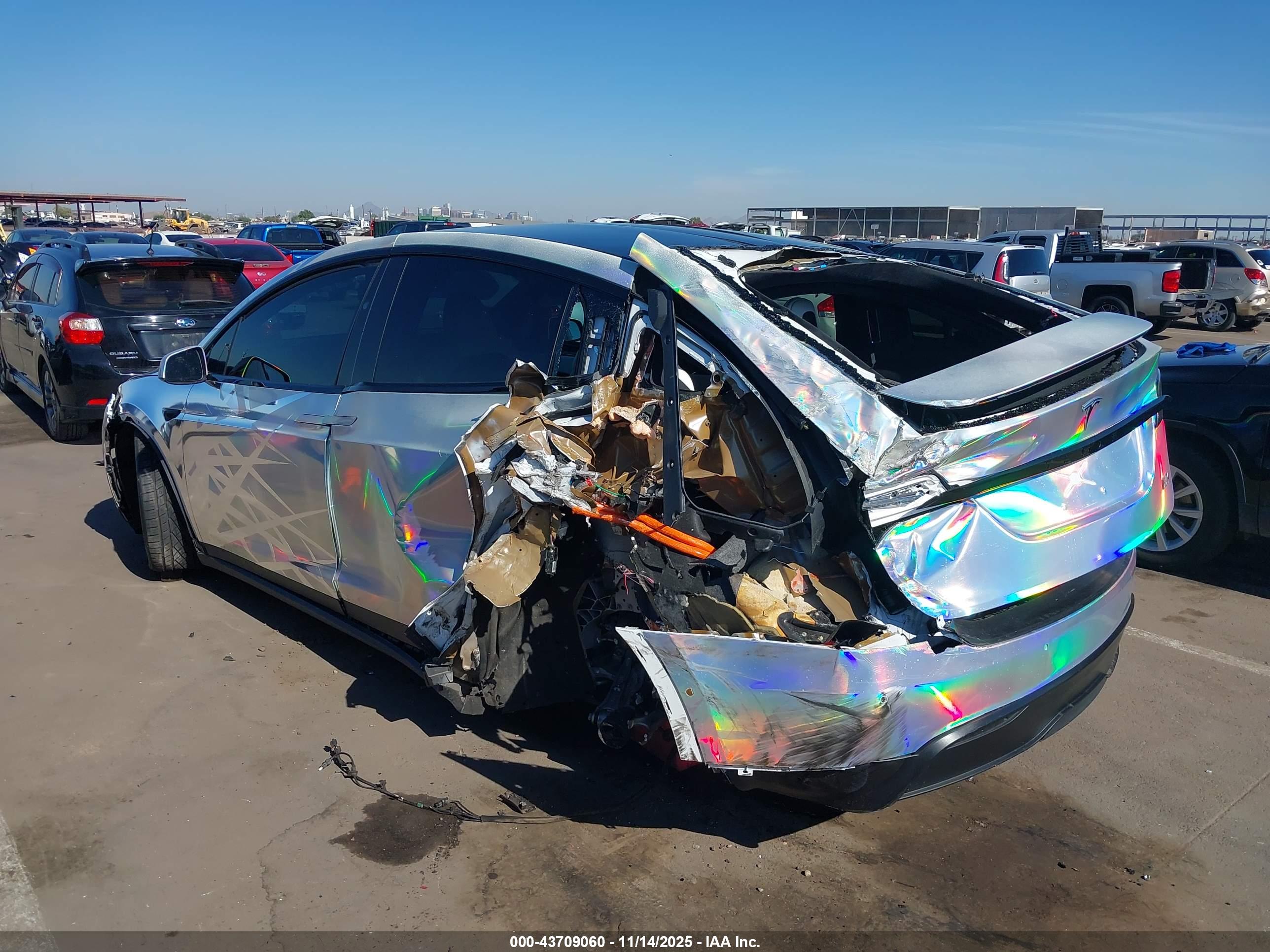 TESLA MODEL image 3