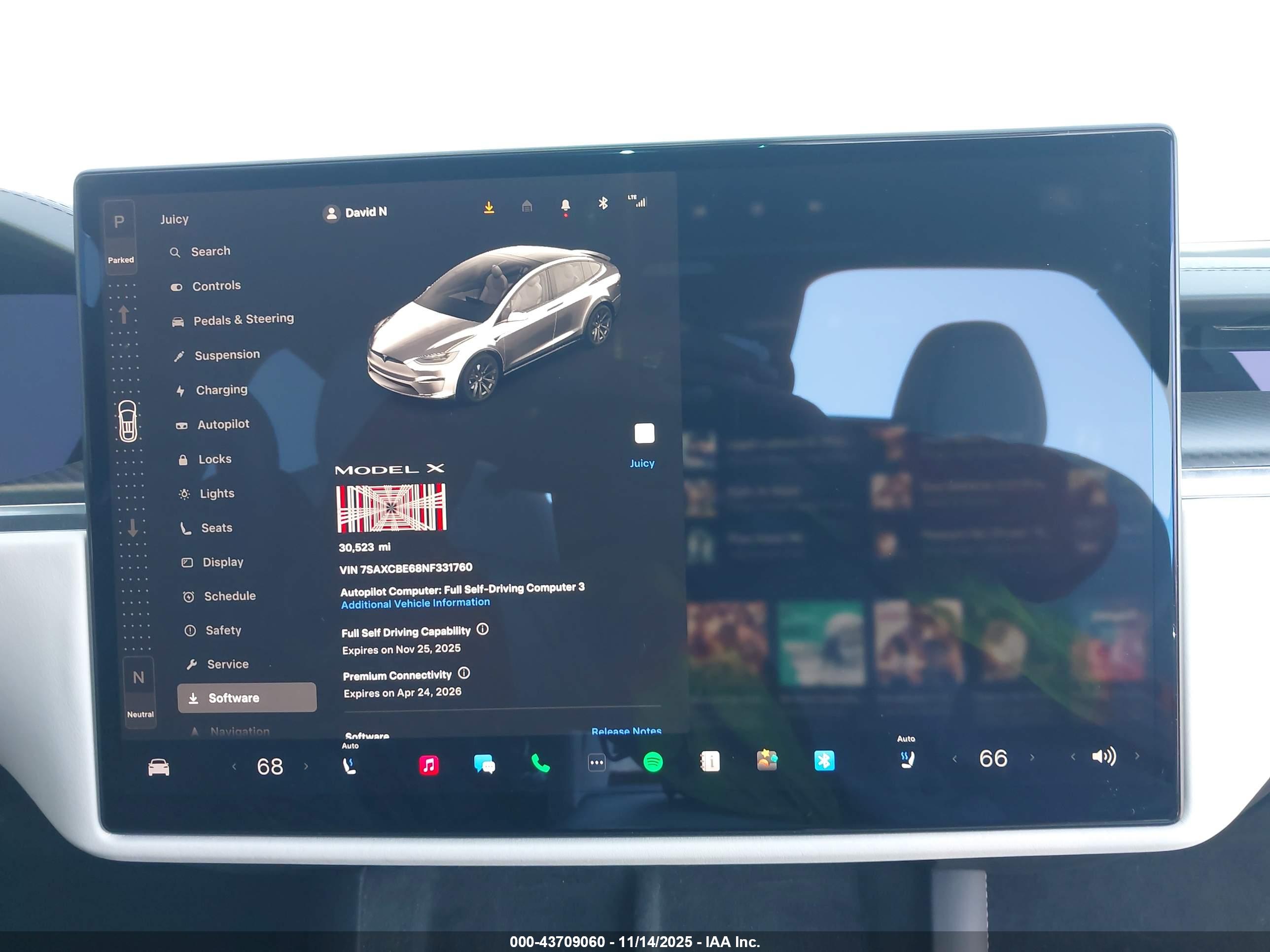 TESLA MODEL image 7