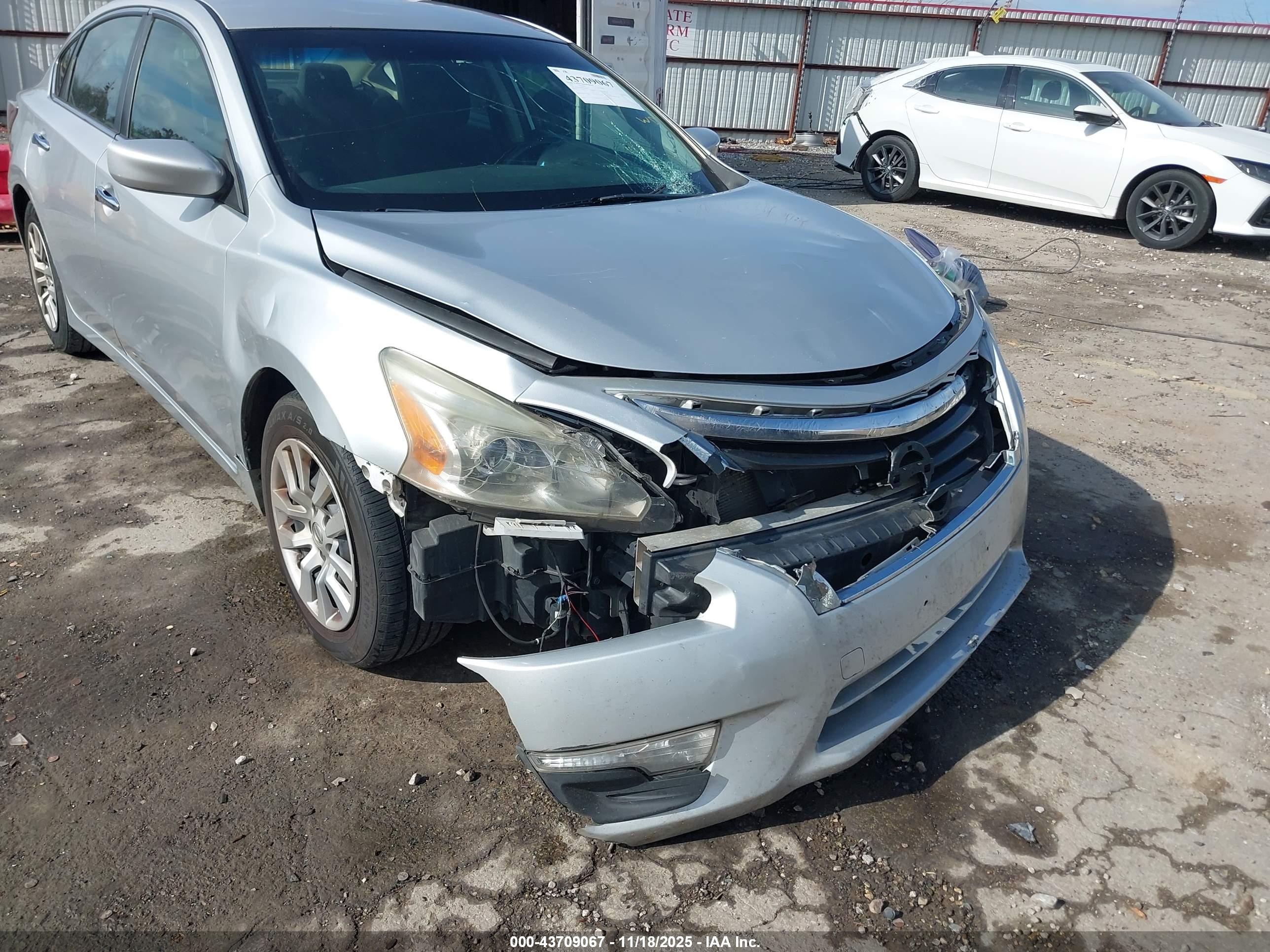 NISSAN ALTIMA image 6