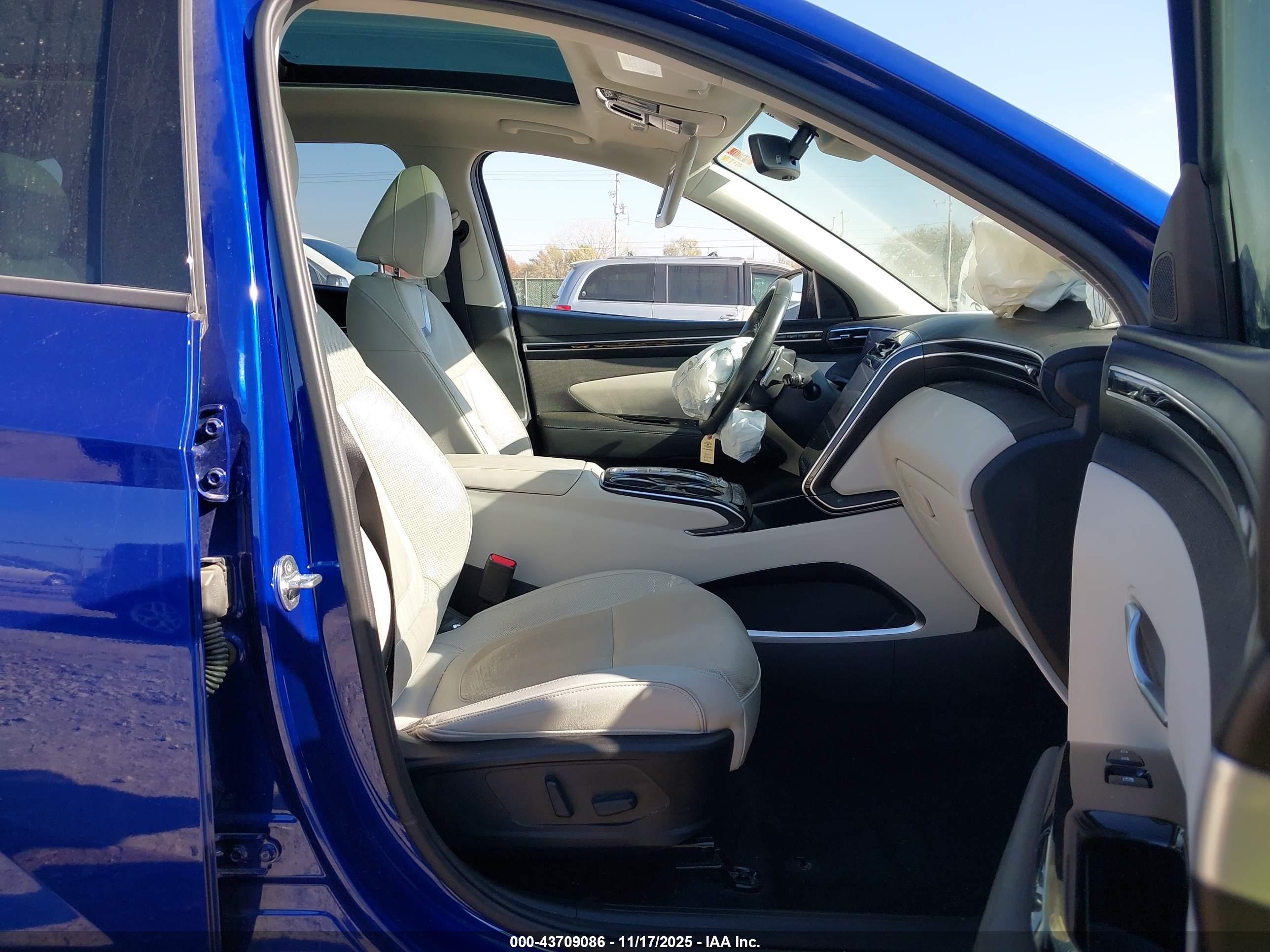 HYUNDAI TUCSON image 5
