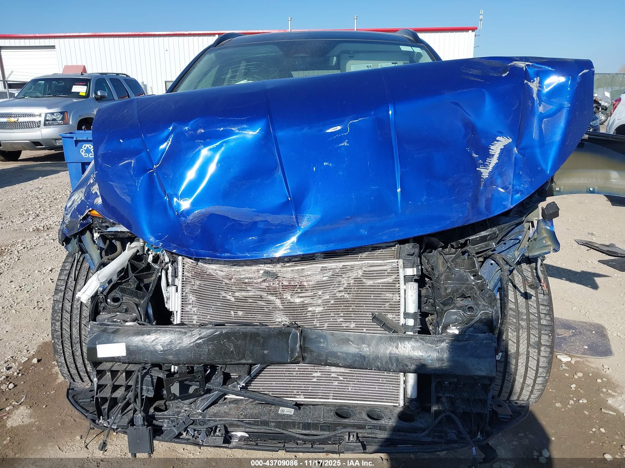 HYUNDAI TUCSON image 6