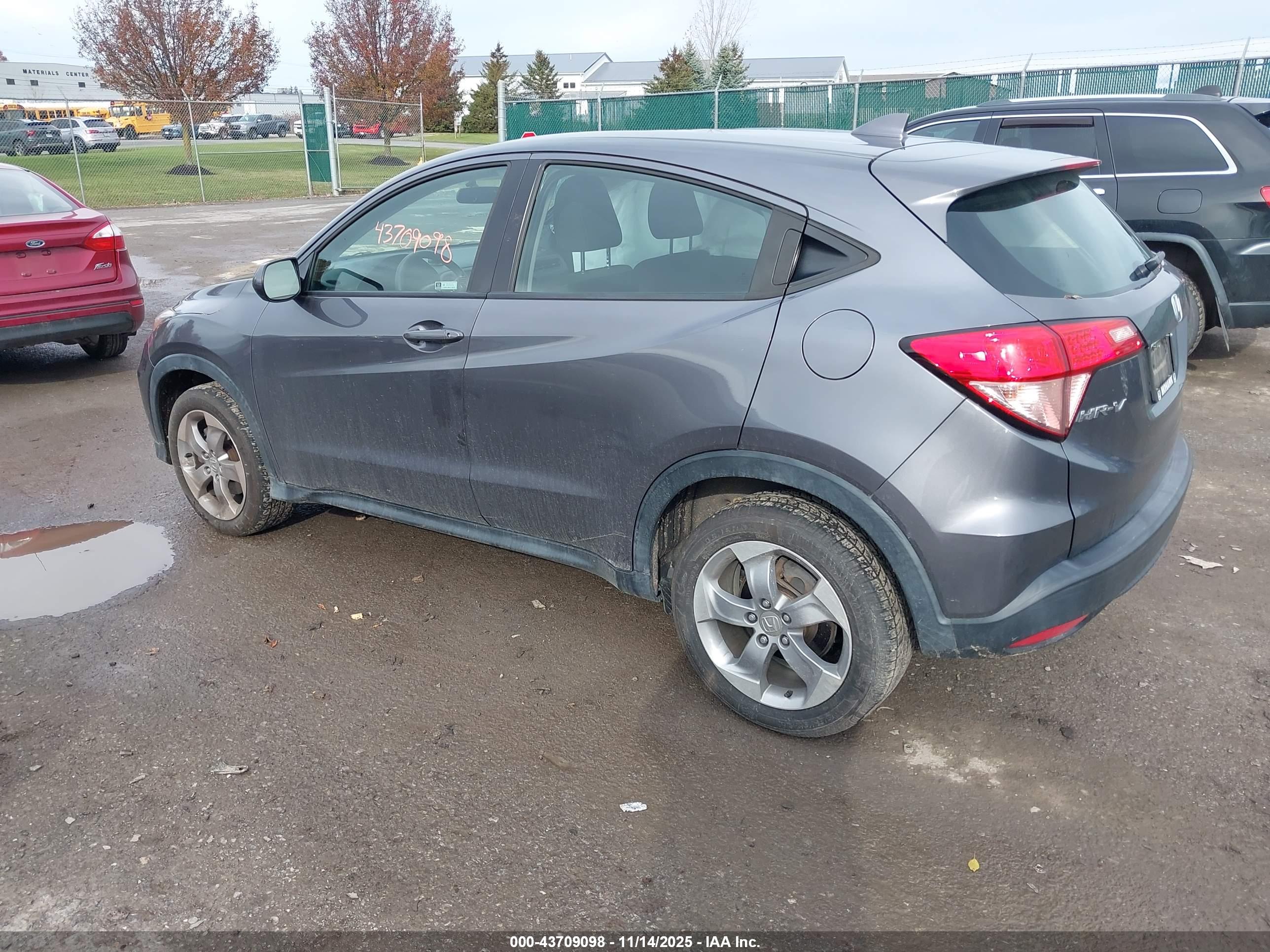HONDA HR-V image 3
