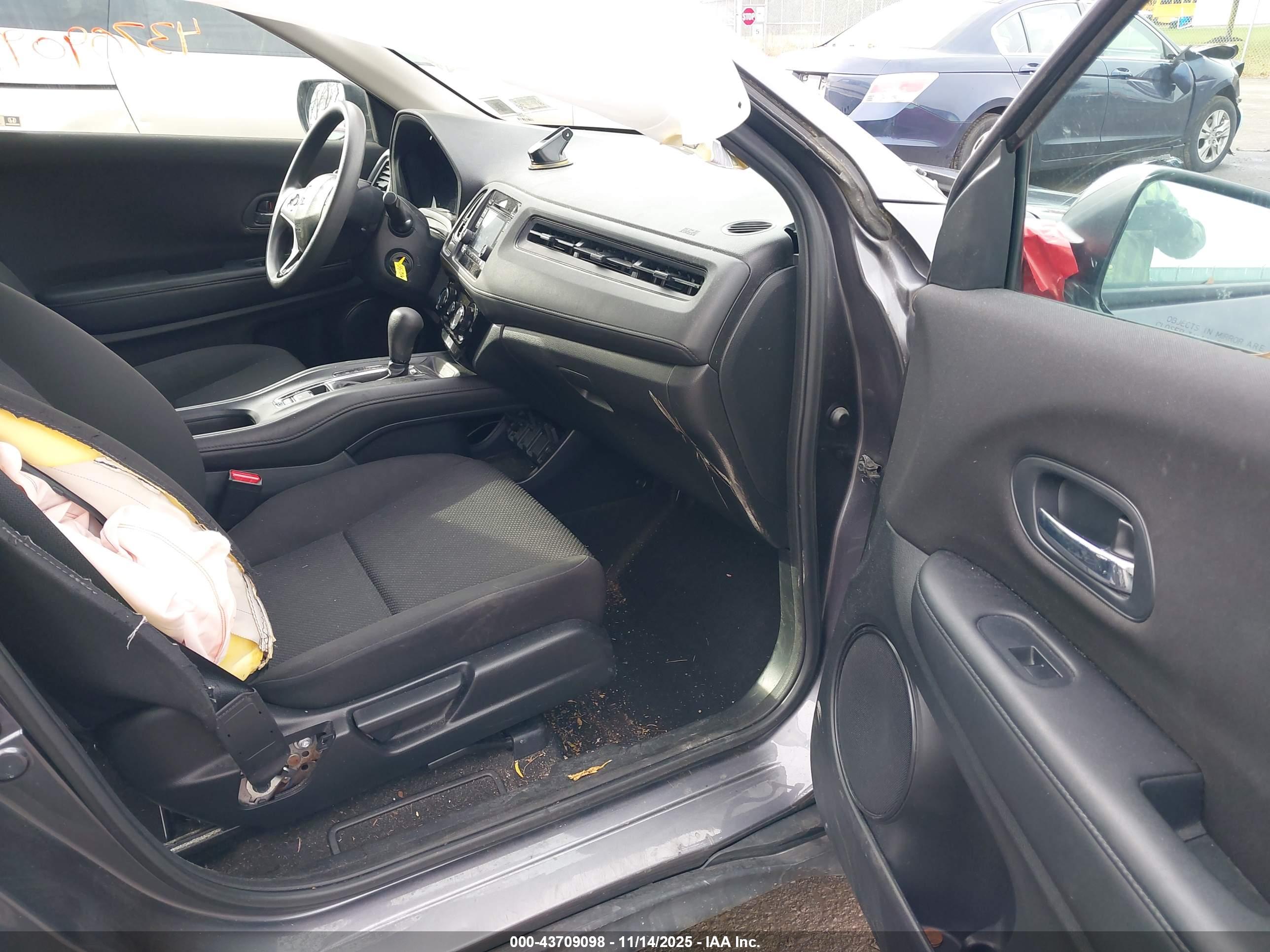 HONDA HR-V image 5