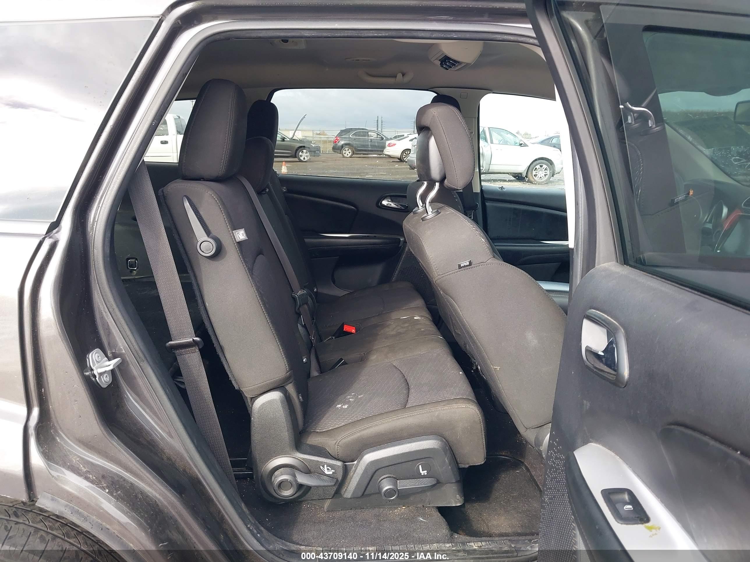 DODGE JOURNEY image 8