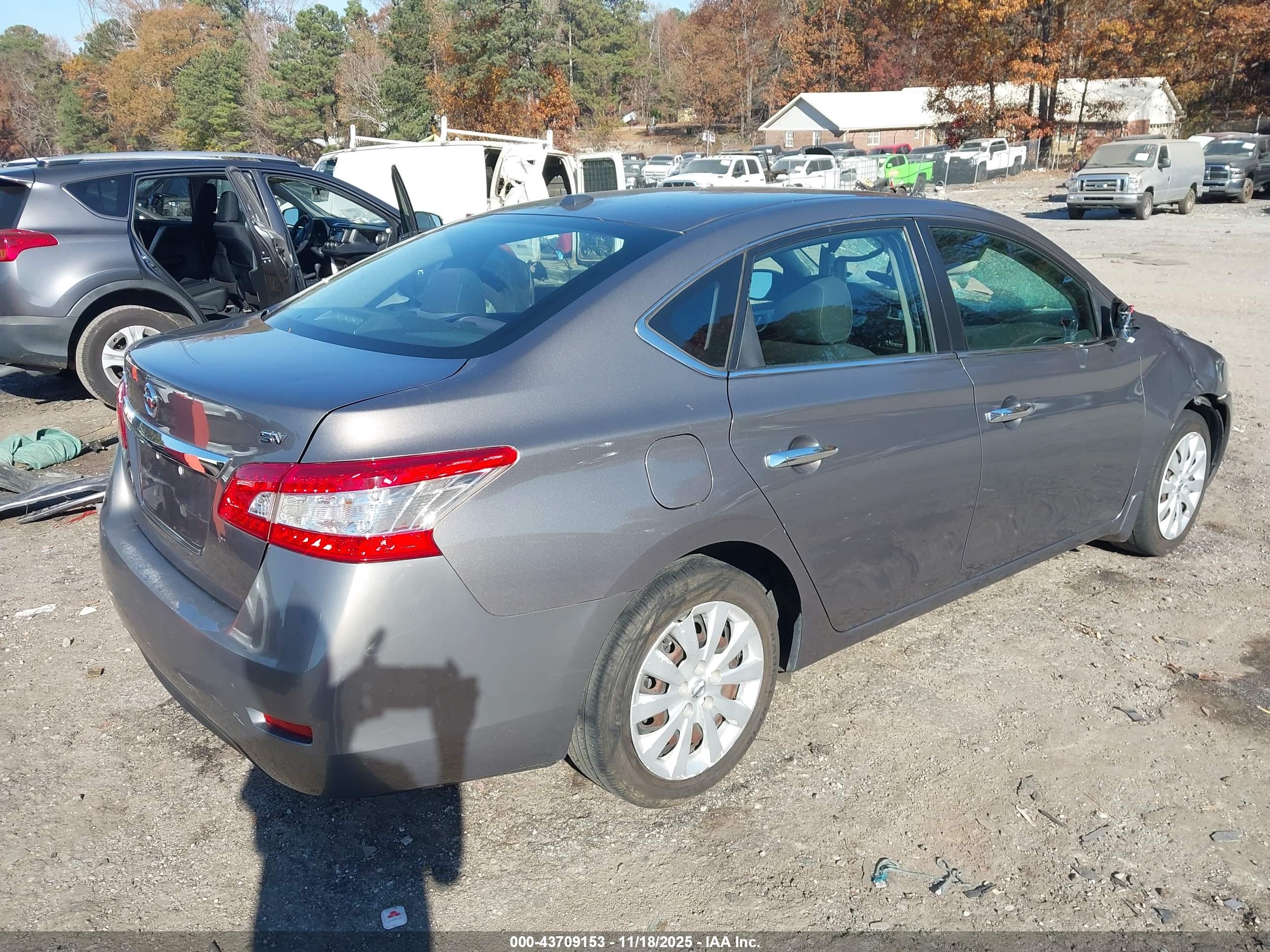 NISSAN SENTRA image 4