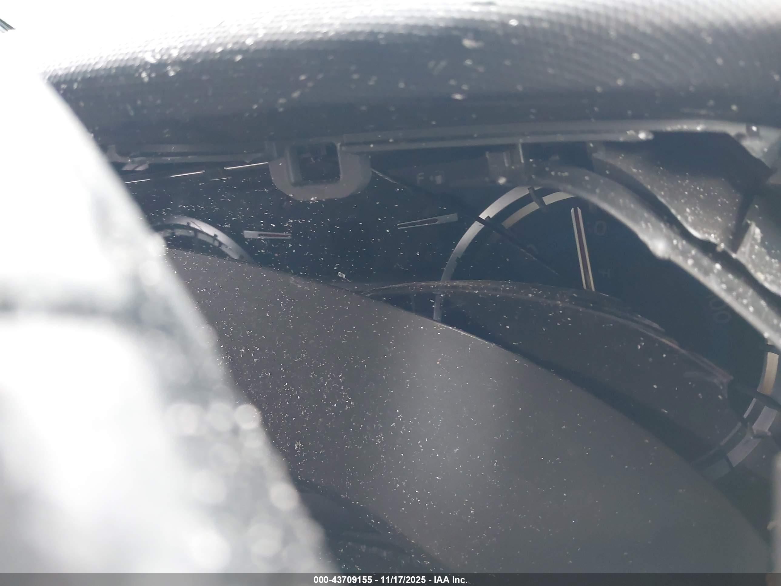 TOYOTA 4RUNNER image 7