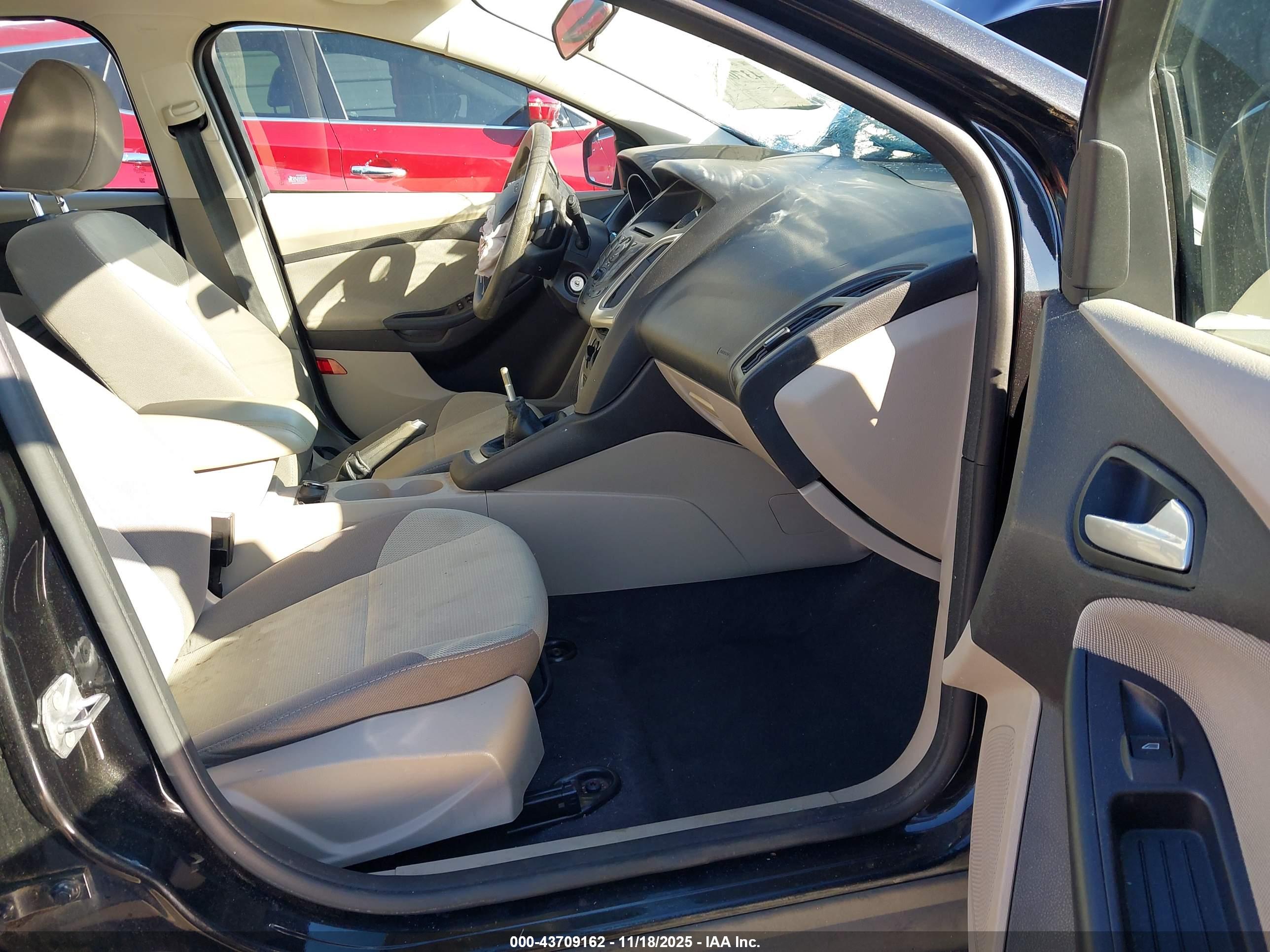 FORD FOCUS image 5