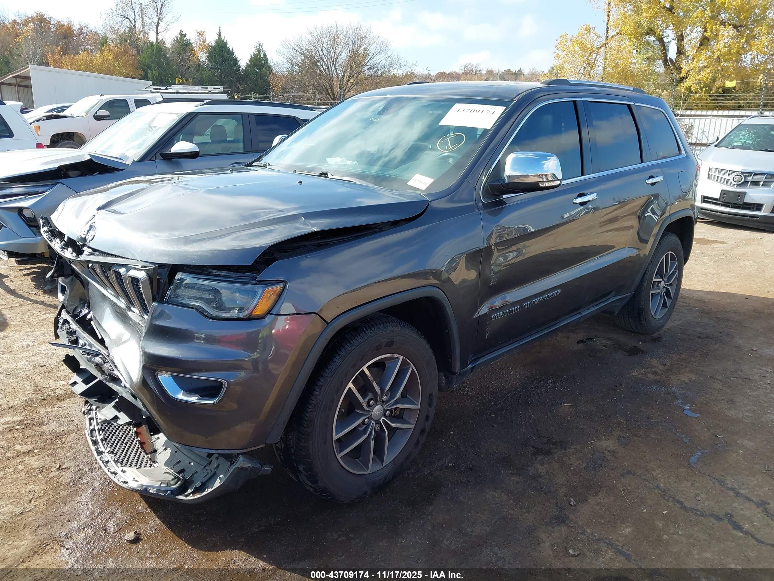 JEEP GRAND image 2