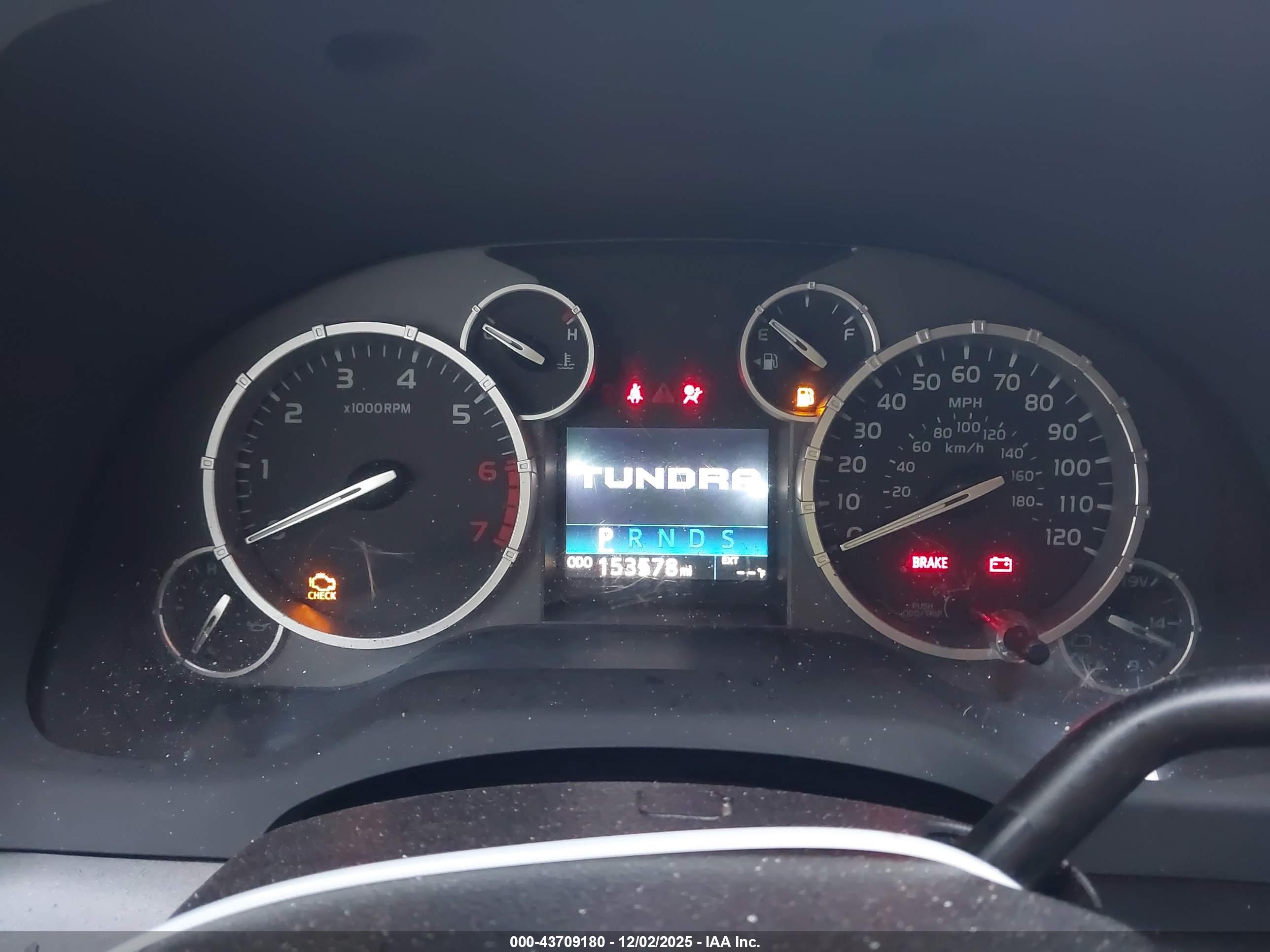 TOYOTA TUNDRA image 7