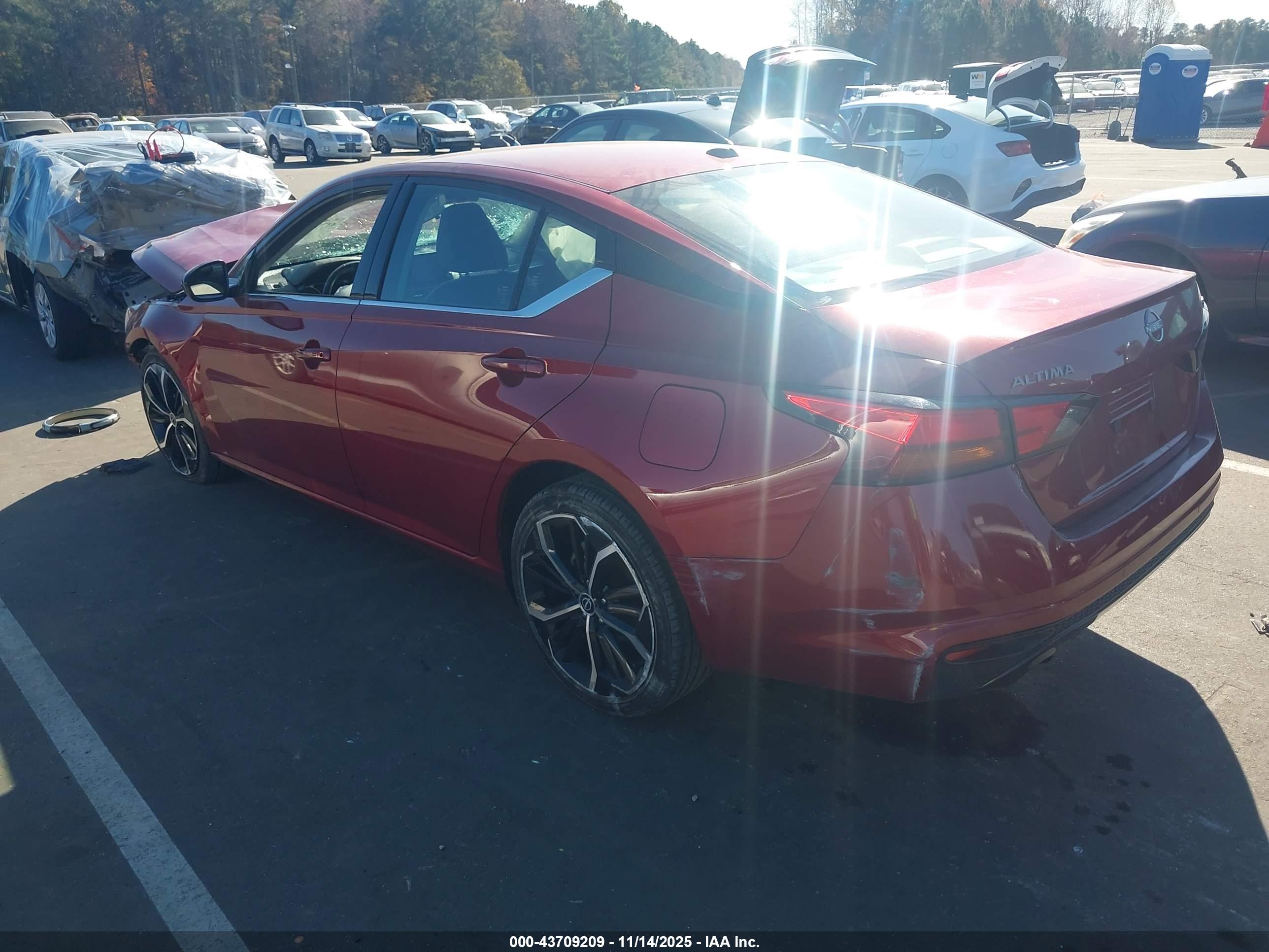 NISSAN ALTIMA image 3